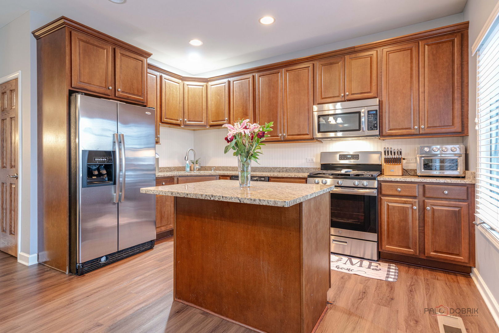 285 Regency Court Unit B Court, Wauconda, IL 60084