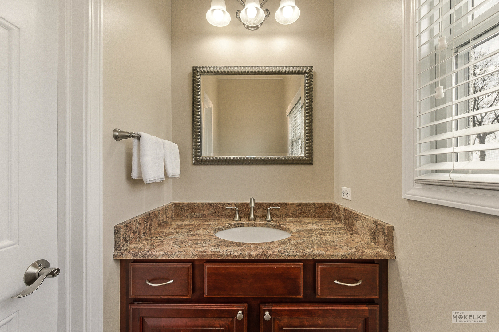 4453 E 2969th Road, Newark, IL 60541