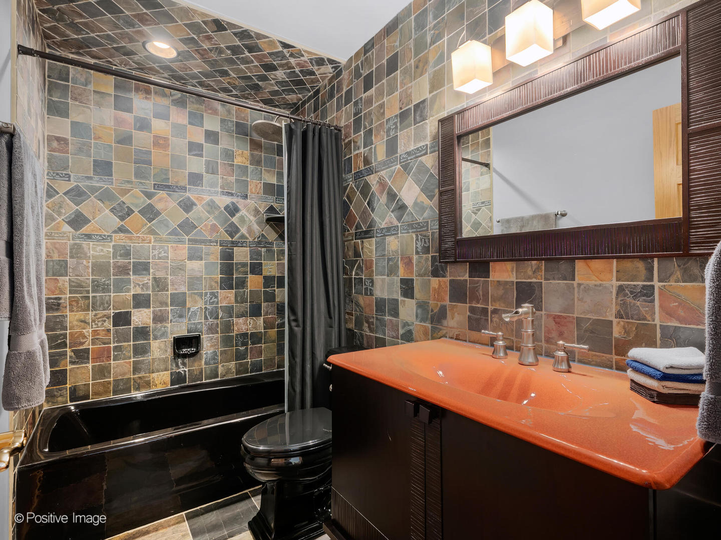 15W601 81st Street, Burr Ridge, IL 60527