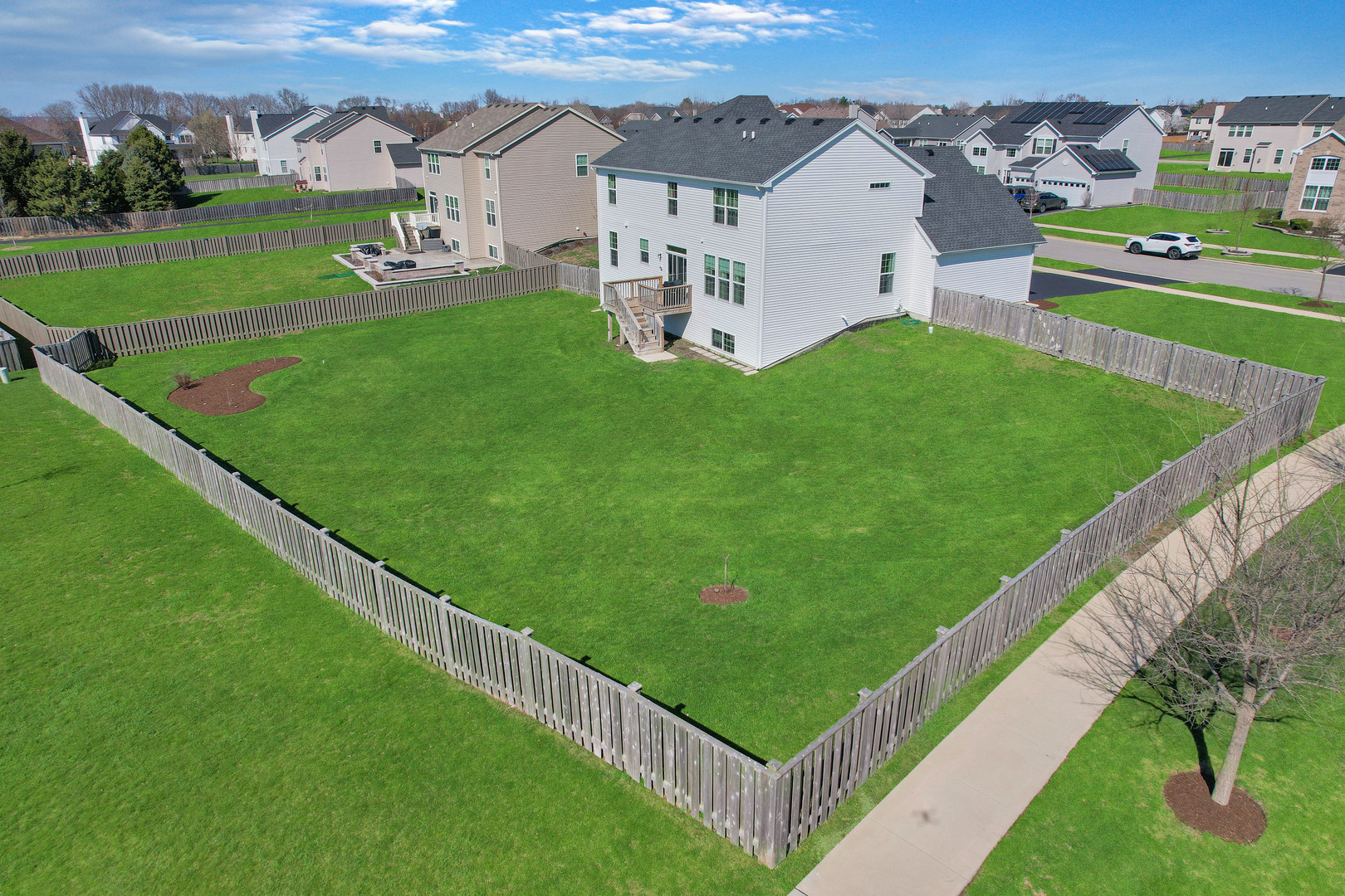 2155 Hartfield Avenue, Yorkville, IL 60560