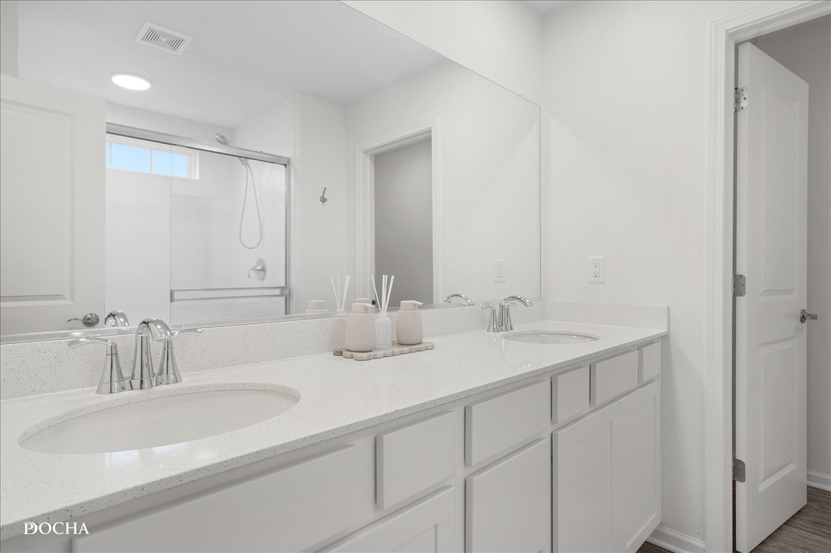 2155 Hartfield Avenue, Yorkville, IL 60560