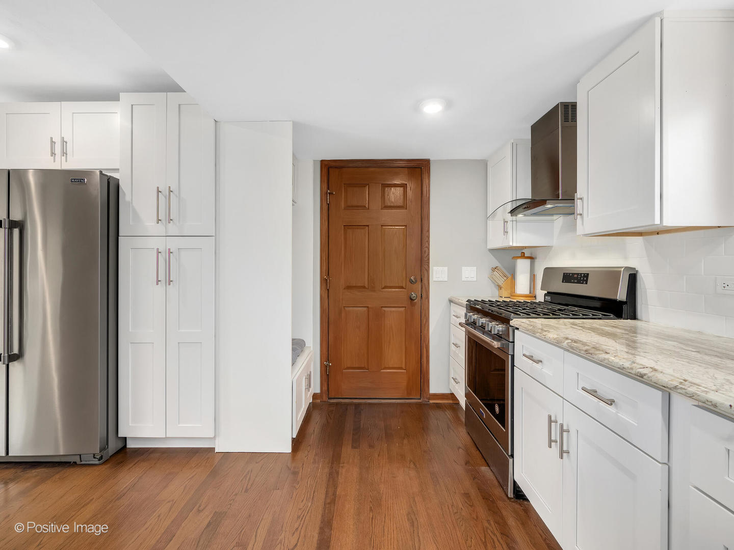 564 E Bryn Mawr Avenue, Roselle, IL 60172