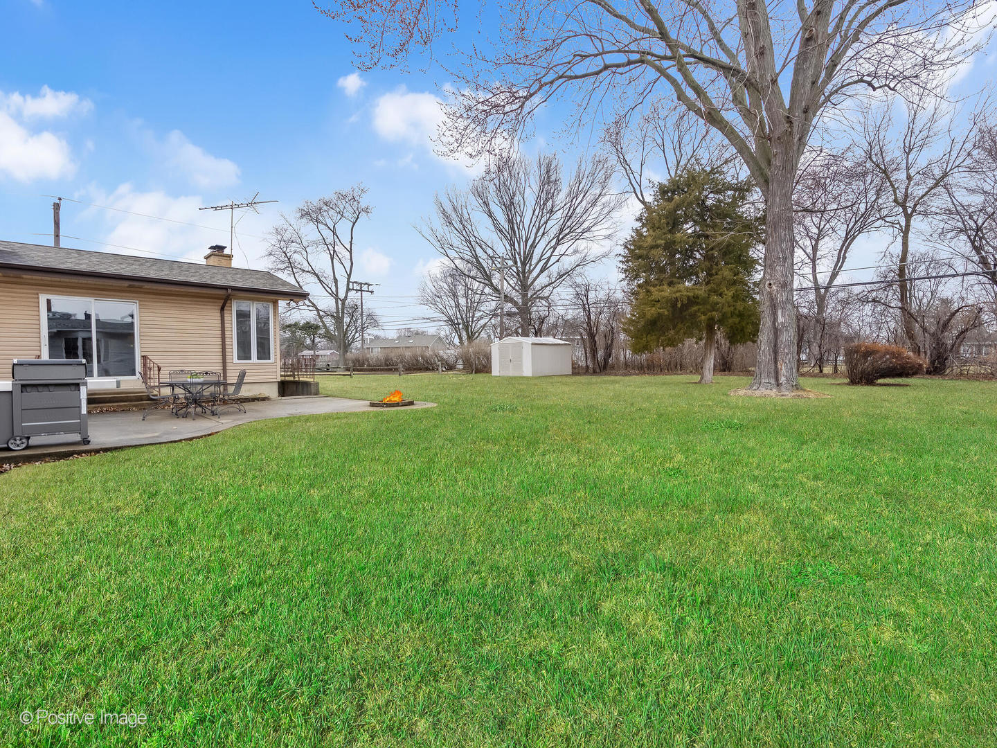 564 E Bryn Mawr Avenue, Roselle, IL 60172