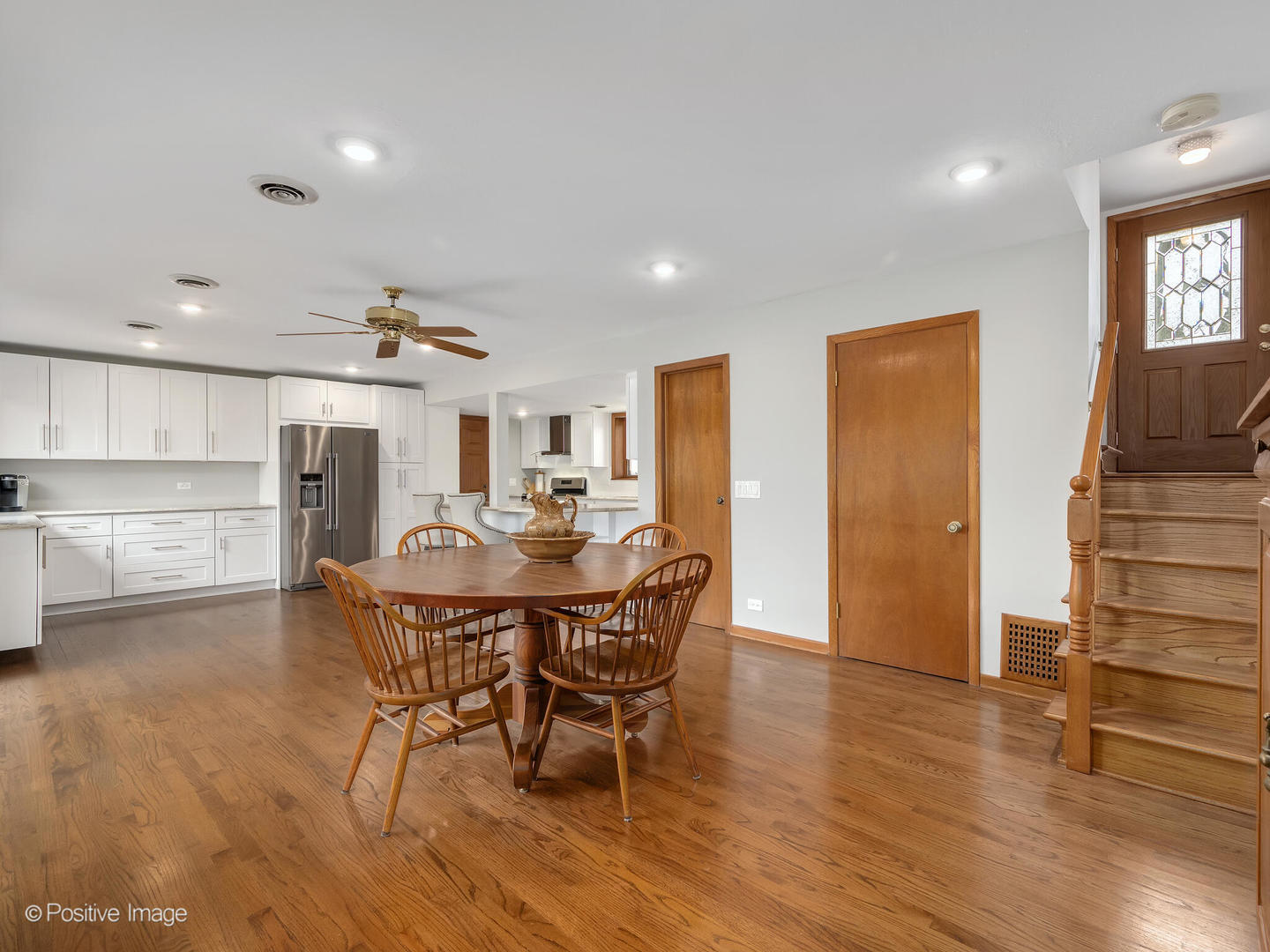 564 E Bryn Mawr Avenue, Roselle, IL 60172