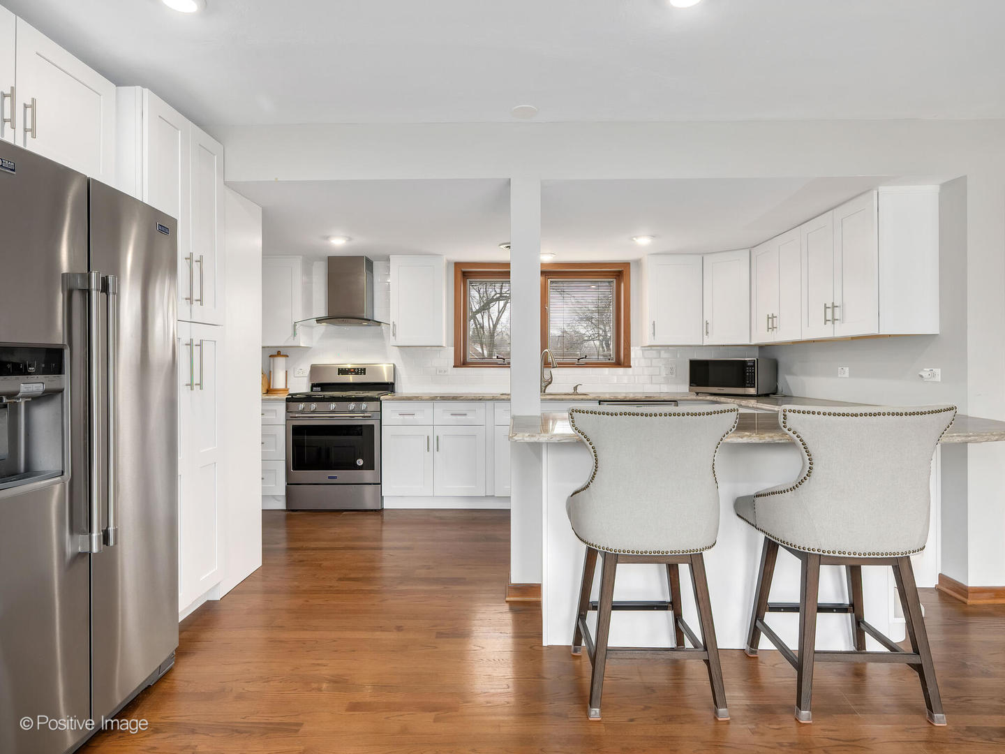 564 E Bryn Mawr Avenue, Roselle, IL 60172