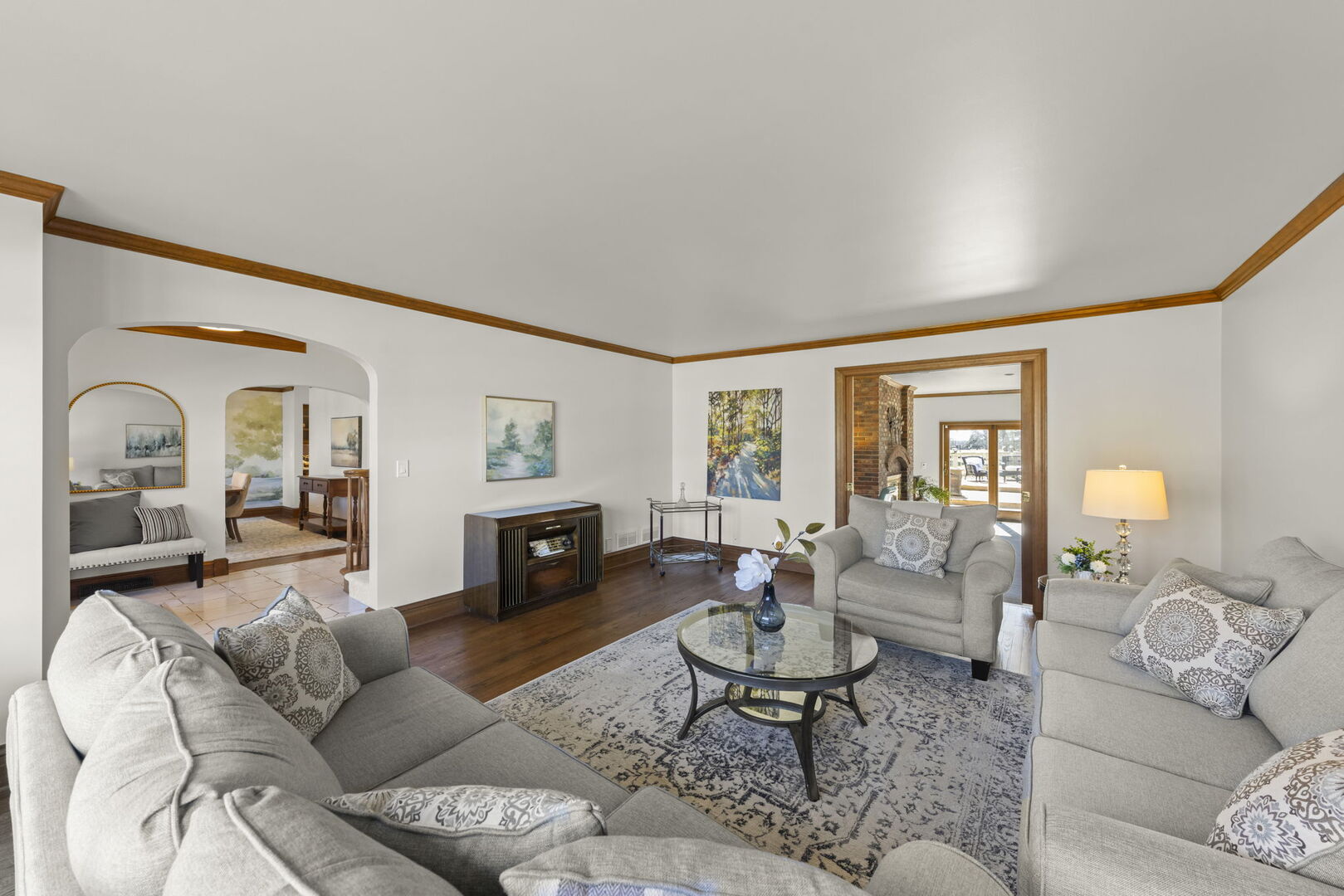 28W211 Cantigny Drive, Winfield, IL 60190