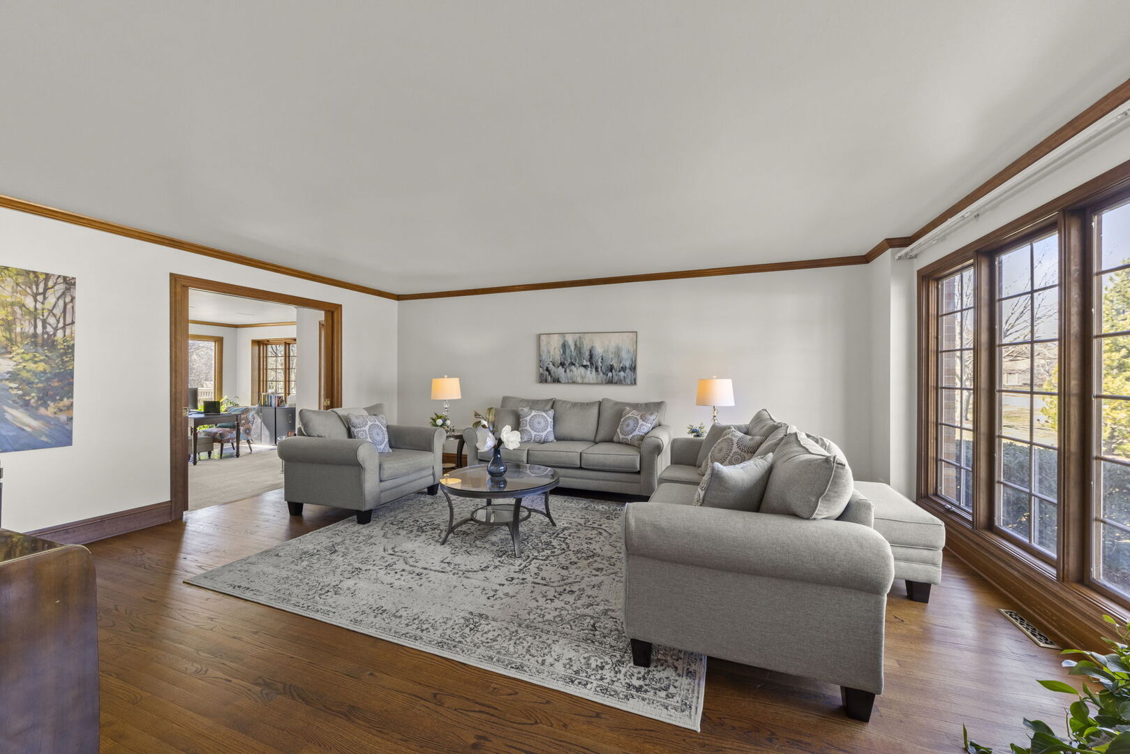 28W211 Cantigny Drive, Winfield, IL 60190