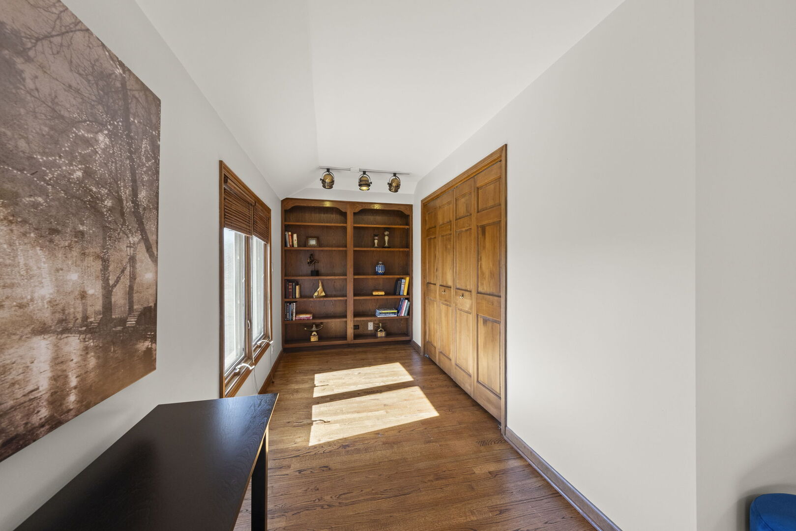 28W211 Cantigny Drive, Winfield, IL 60190