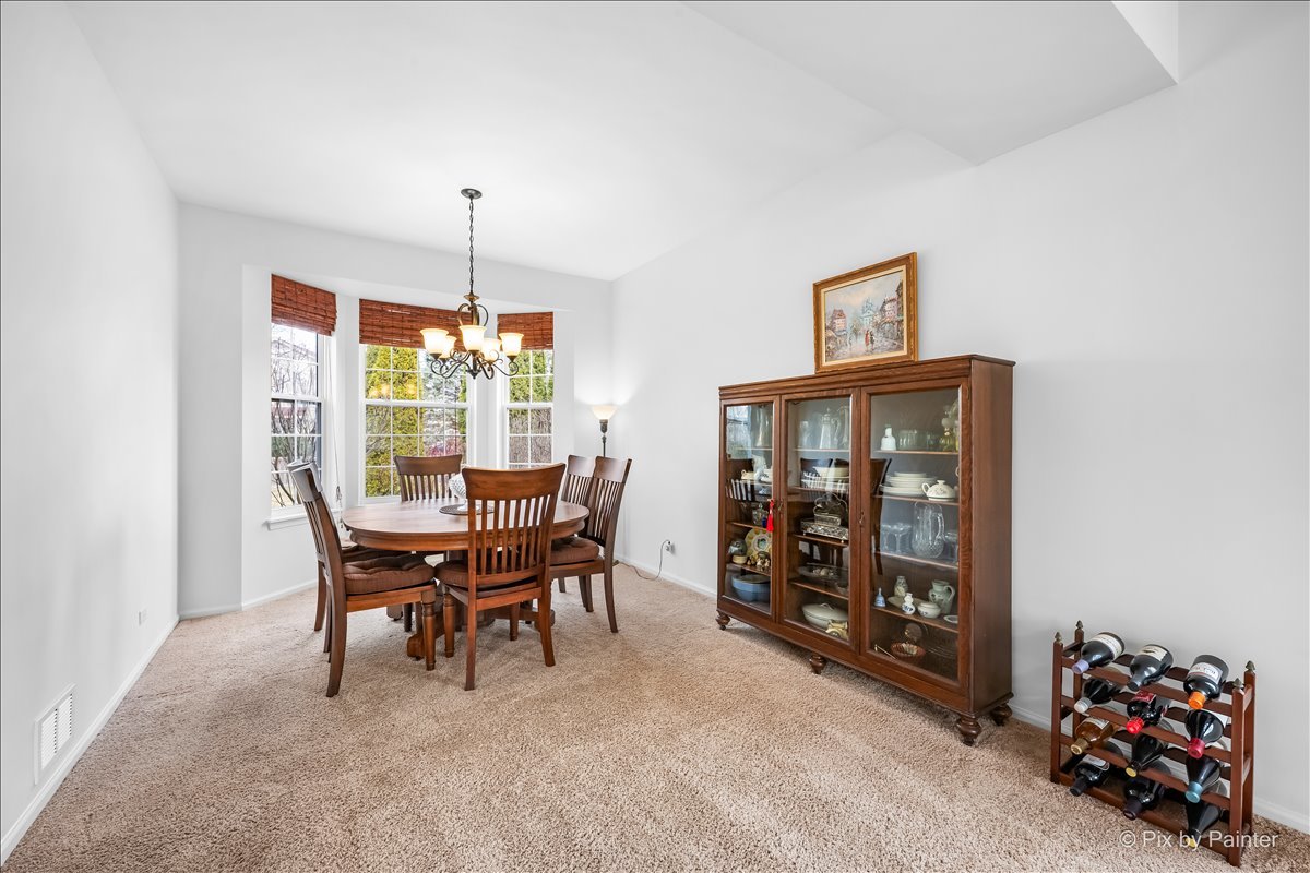 18500 W Aspen Court, Grayslake, IL 60030