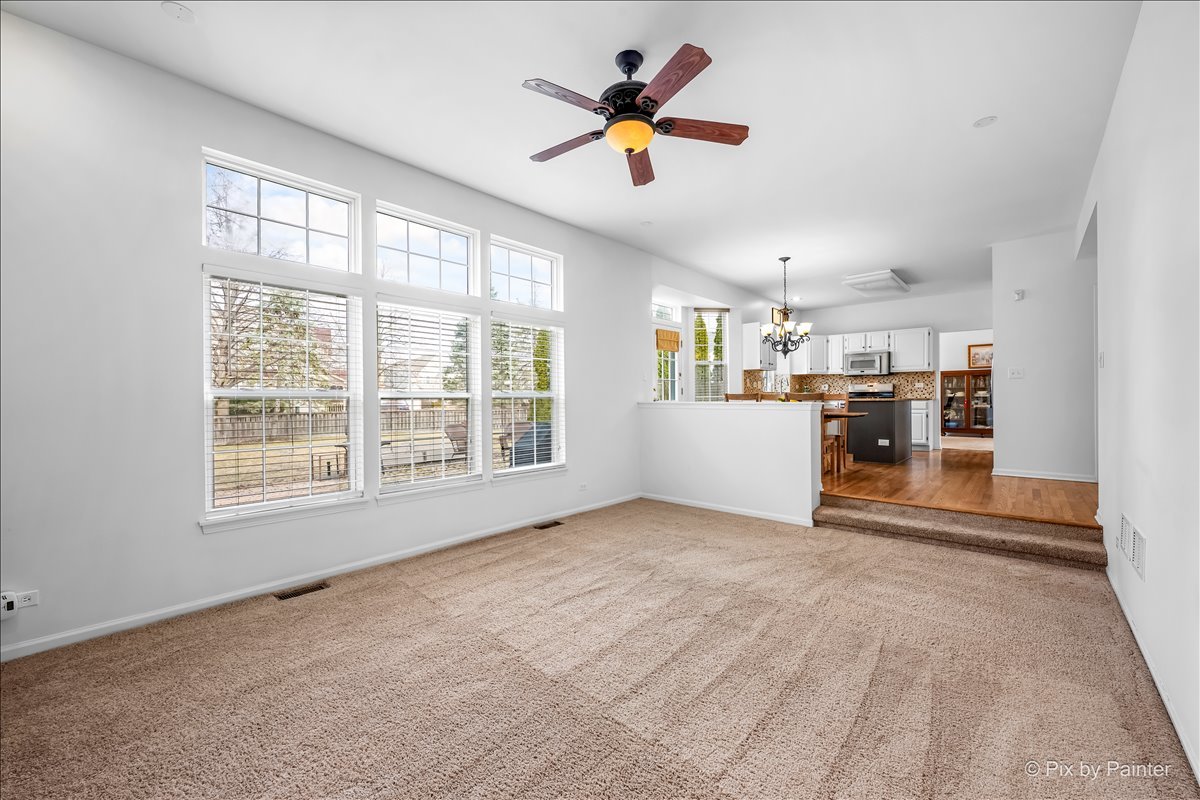 18500 W Aspen Court, Grayslake, IL 60030