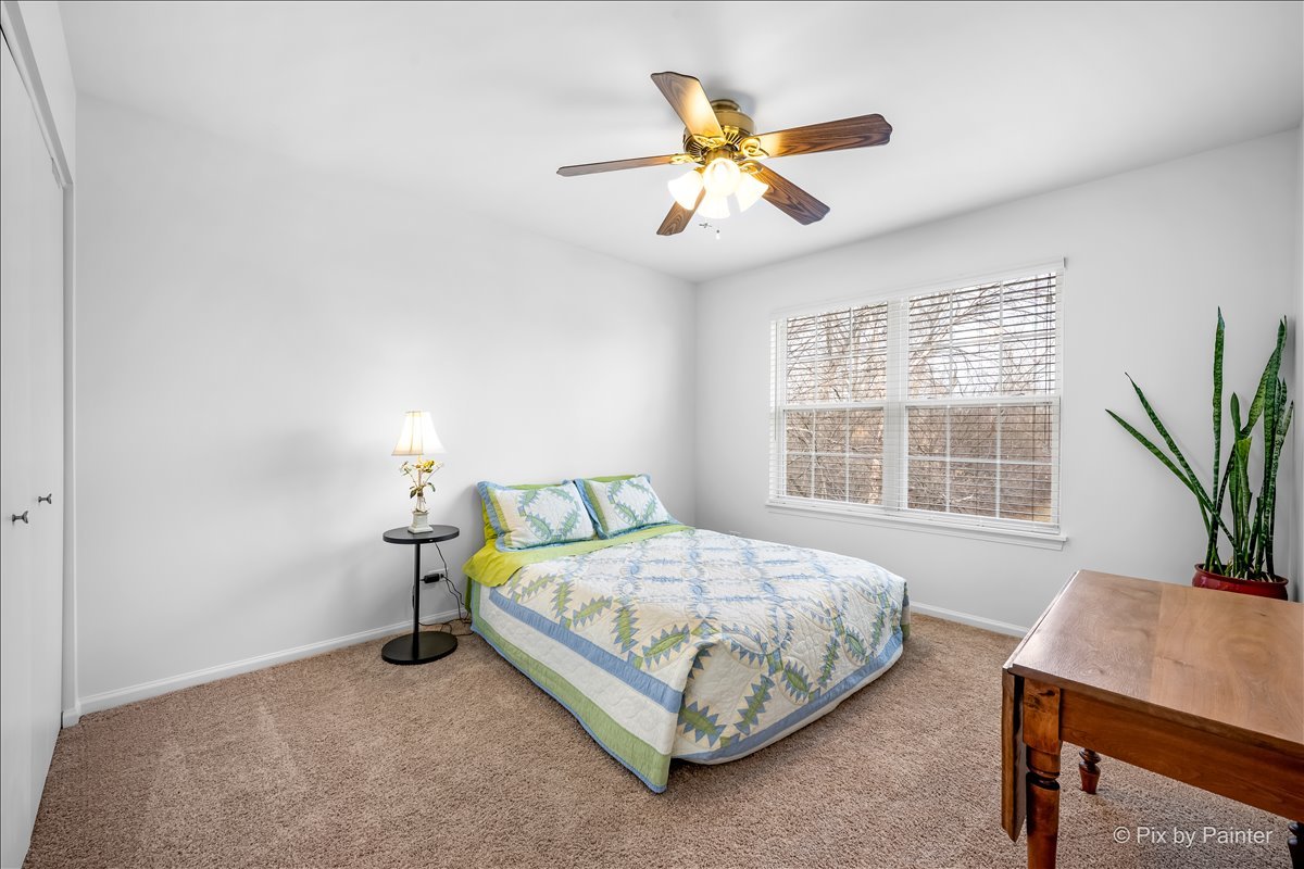 18500 W Aspen Court, Grayslake, IL 60030