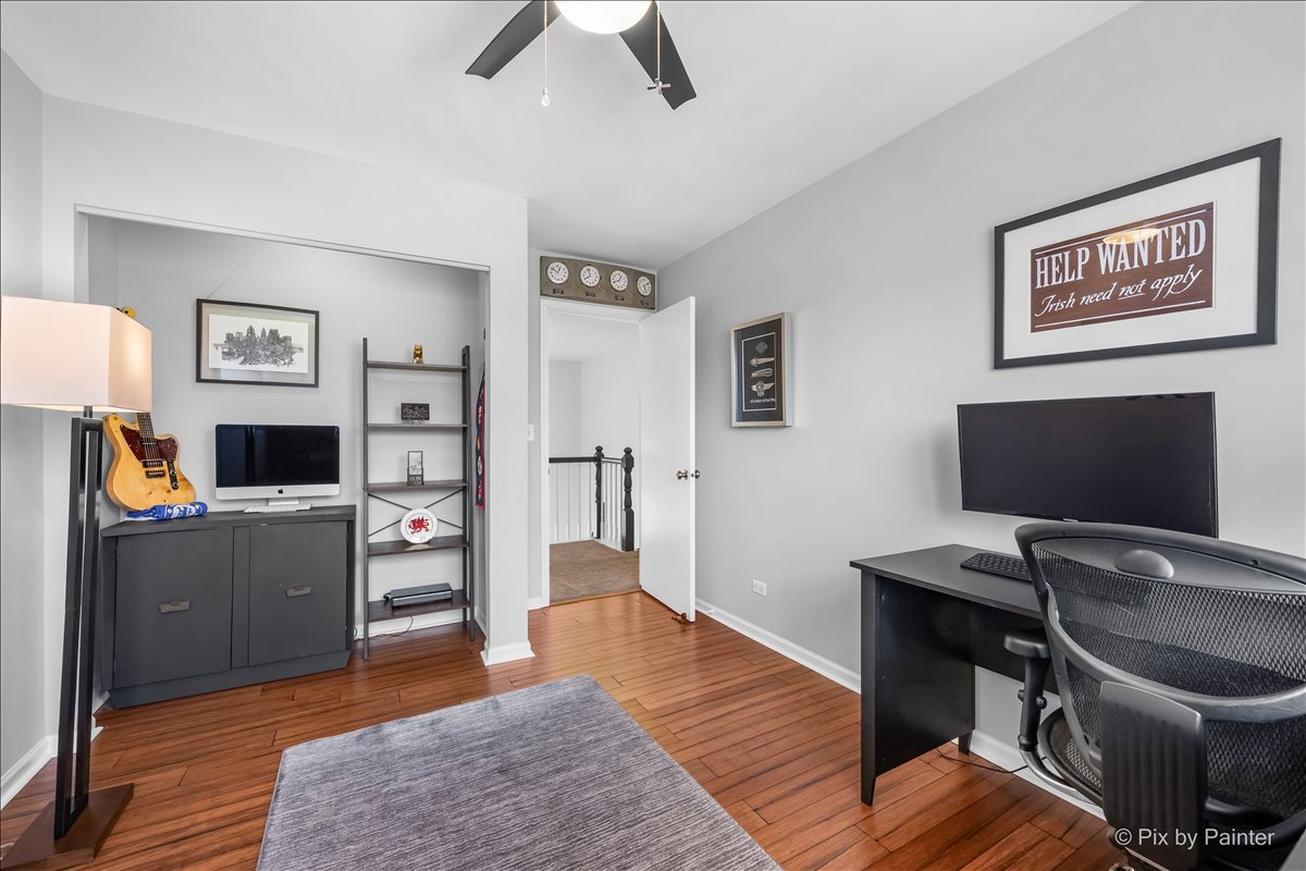 18500 W Aspen Court, Grayslake, IL 60030