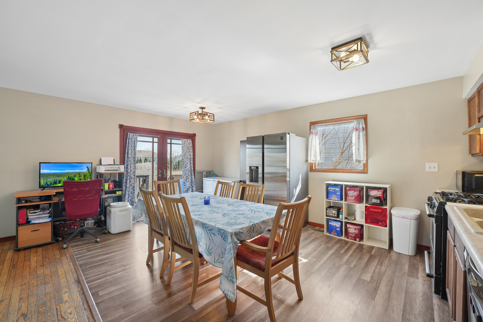 770 Birchbark Trail, Carol Stream, IL 60188