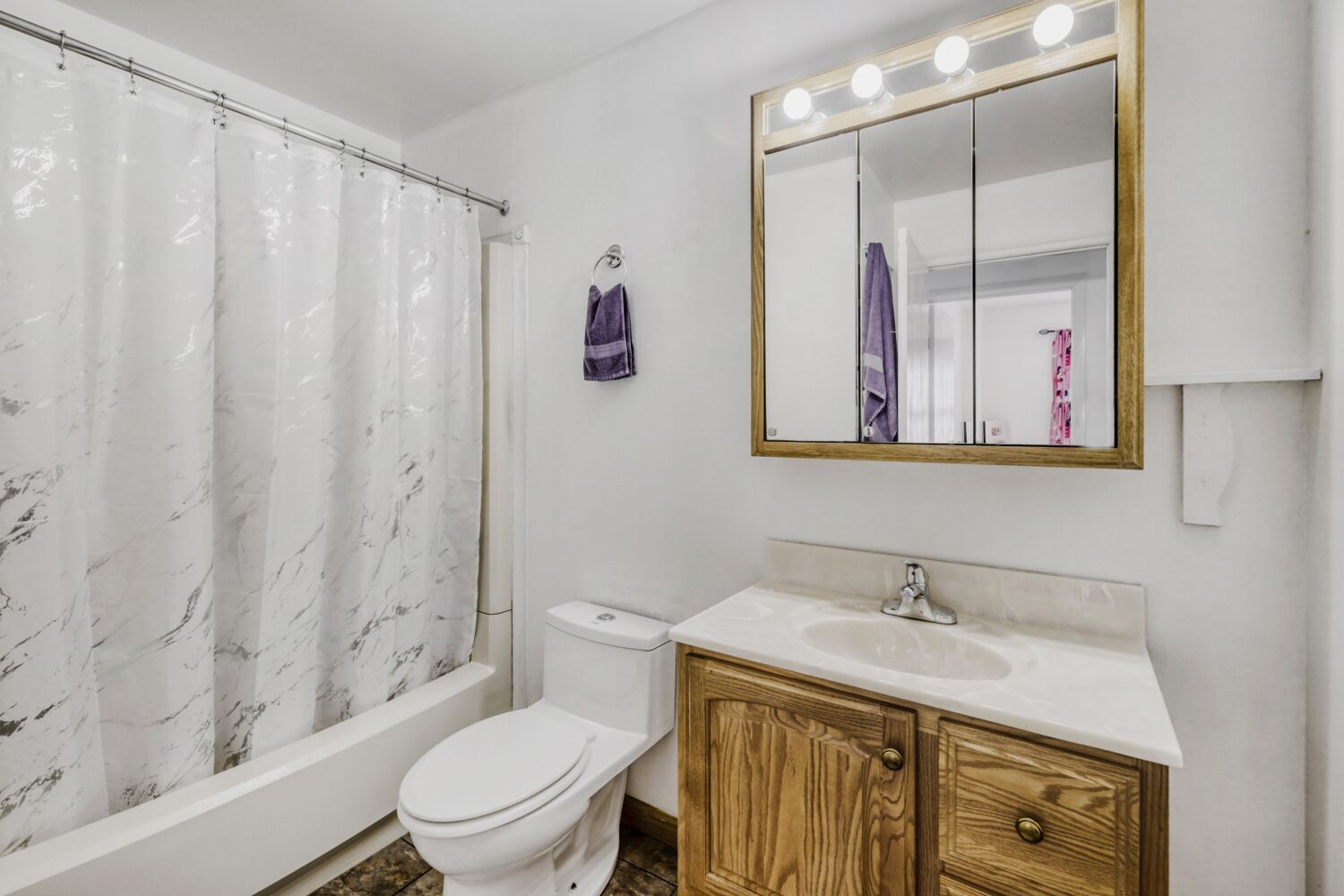 1576 Gerald Avenue, Glendale Heights, IL 60139