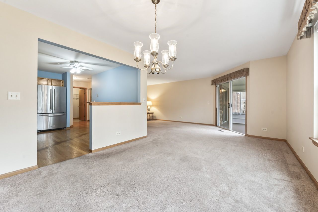 901 BUTTERNUT Lane #A, Mount Prospect, IL 60056