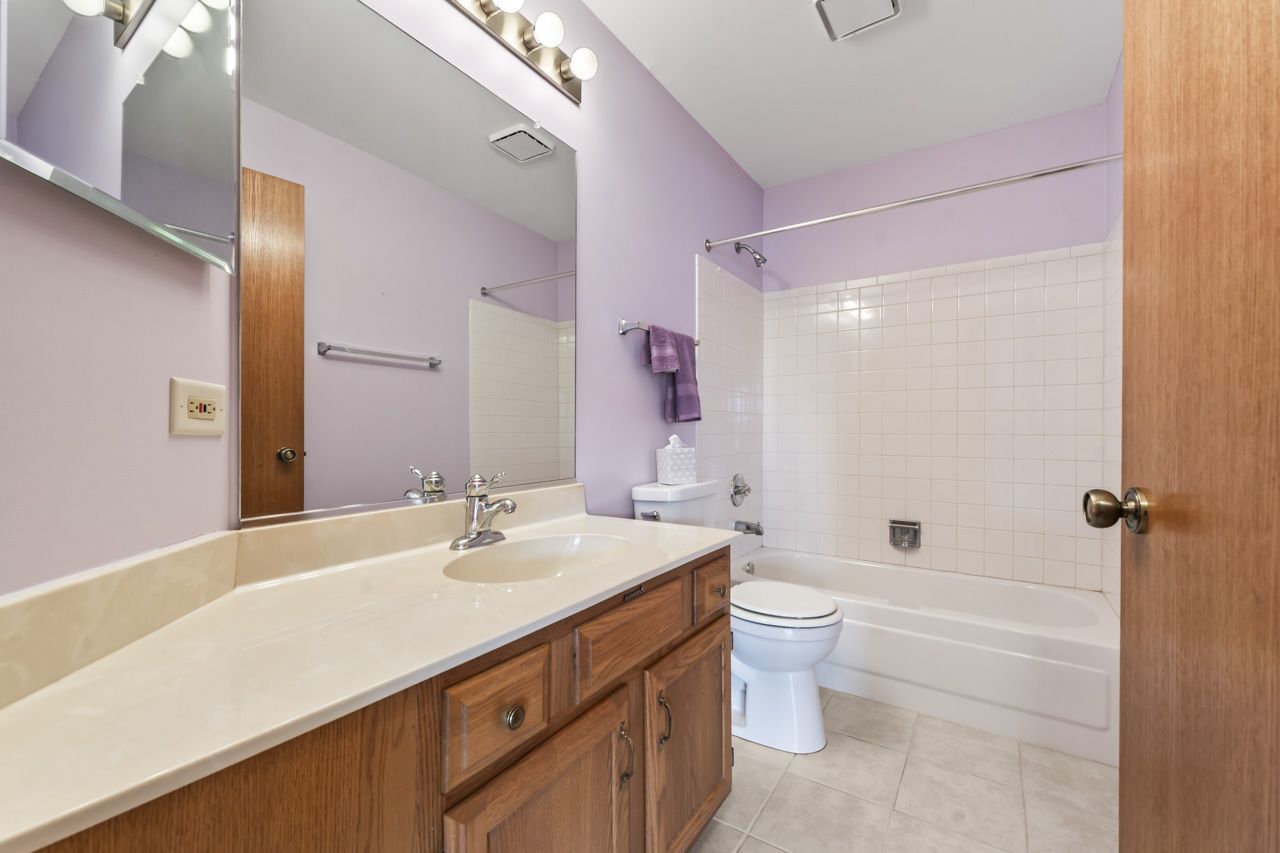 901 BUTTERNUT Lane #A, Mount Prospect, IL 60056