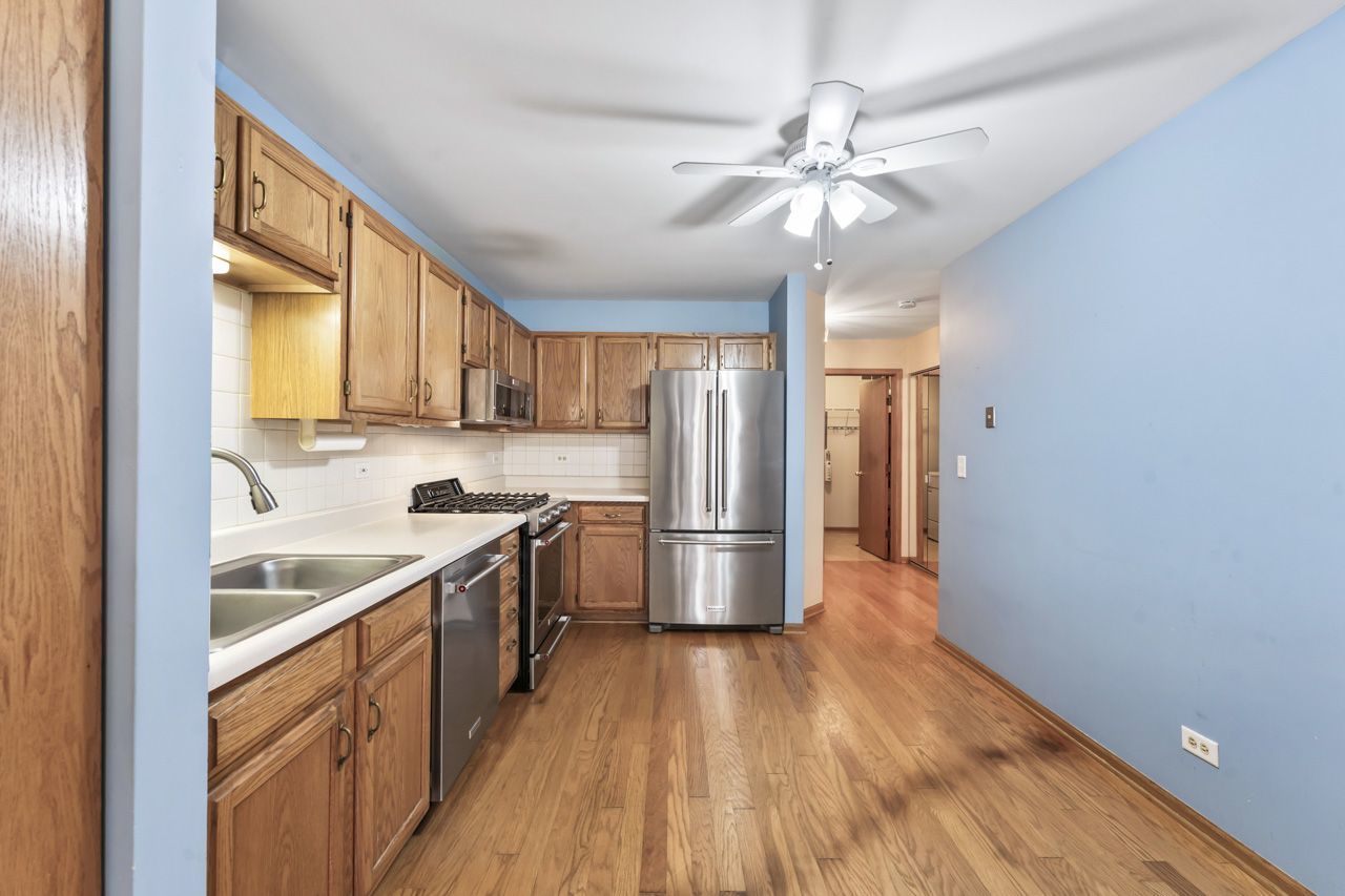 901 BUTTERNUT Lane #A, Mount Prospect, IL 60056