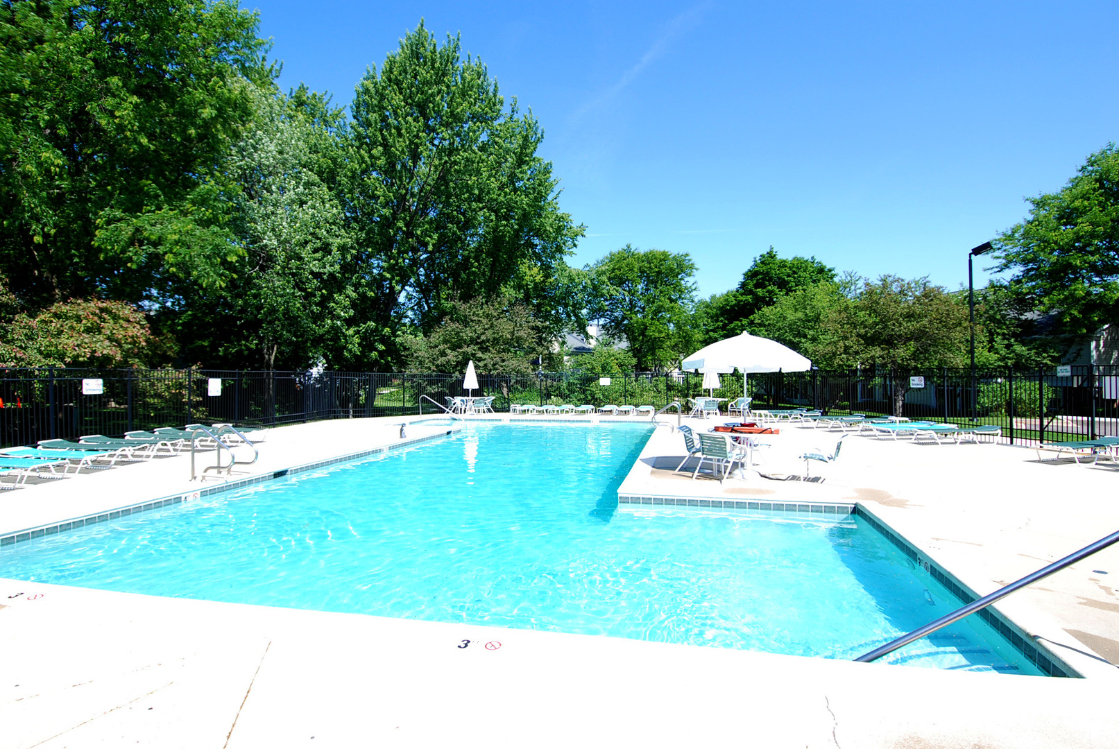 901 BUTTERNUT Lane #A, Mount Prospect, IL 60056