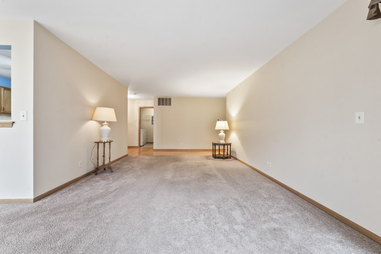 901 BUTTERNUT Lane #A, Mount Prospect, IL 60056