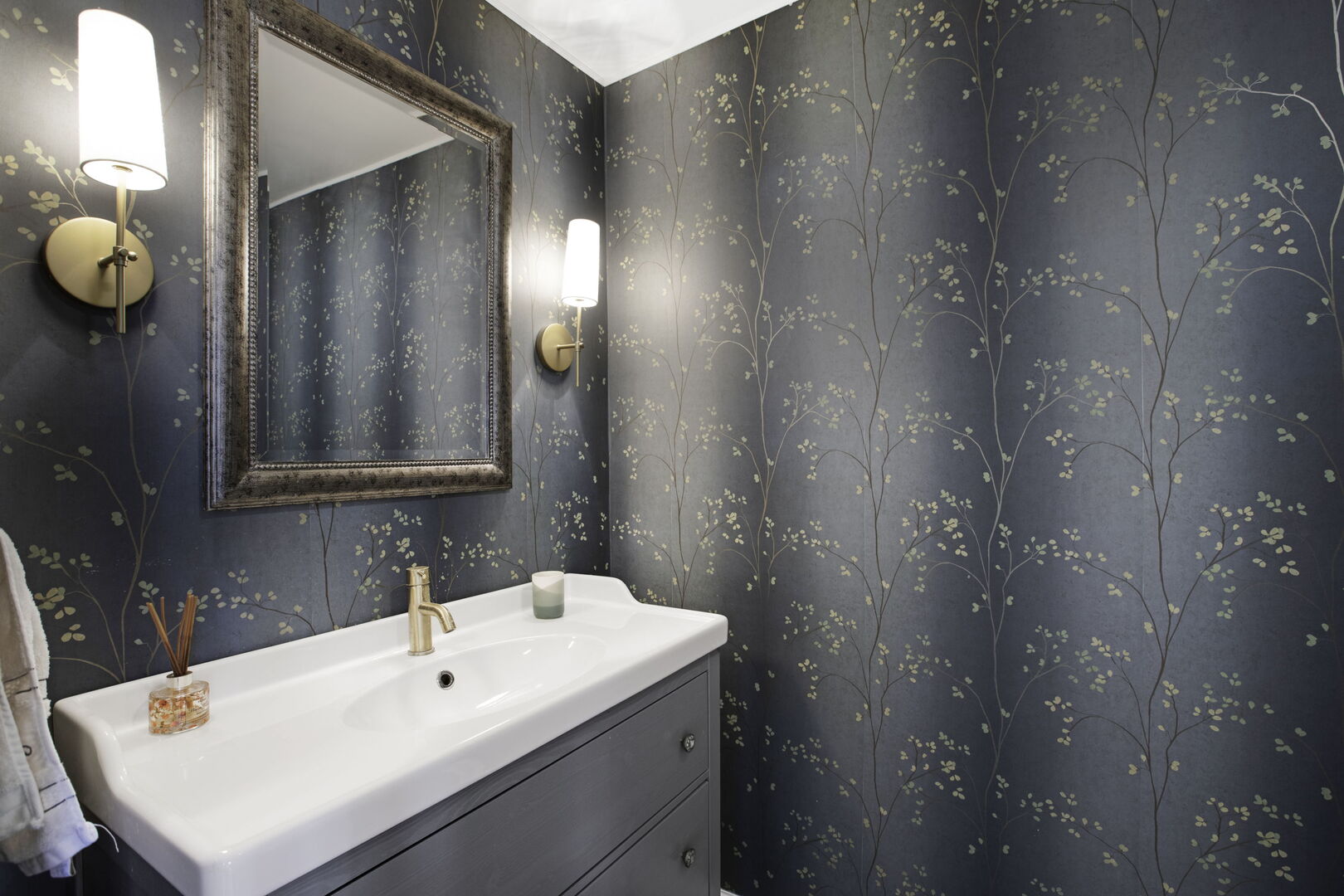 924 Shambliss Lane, Buffalo Grove, IL 60089