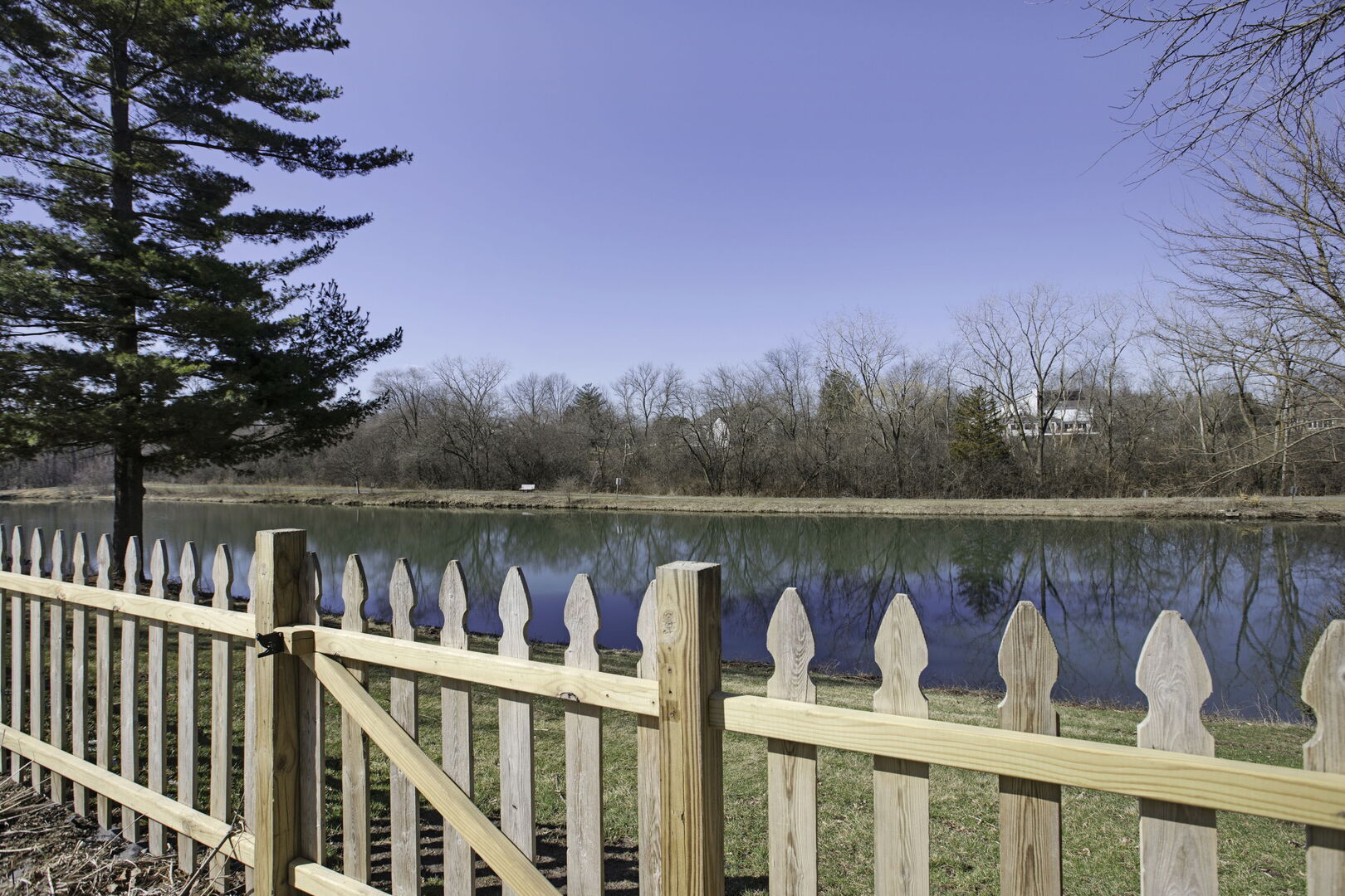 924 Shambliss Lane, Buffalo Grove, IL 60089