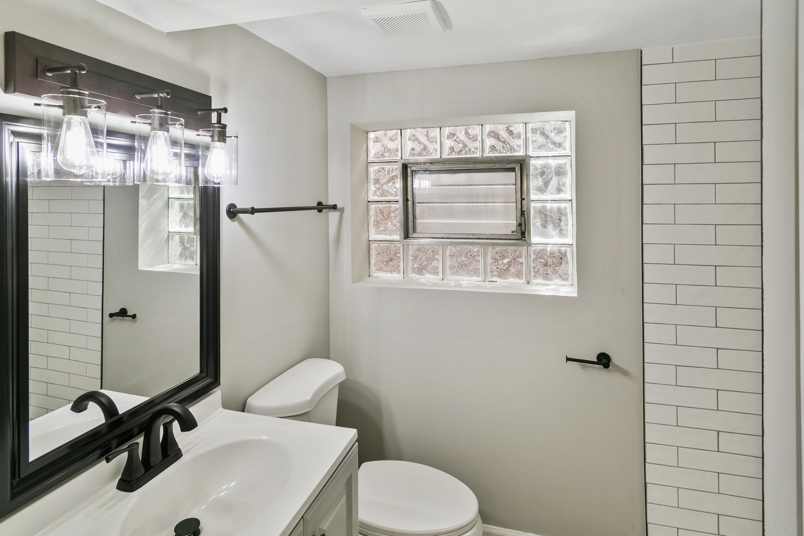 5445 S 73rd Court, Summit, IL 60501