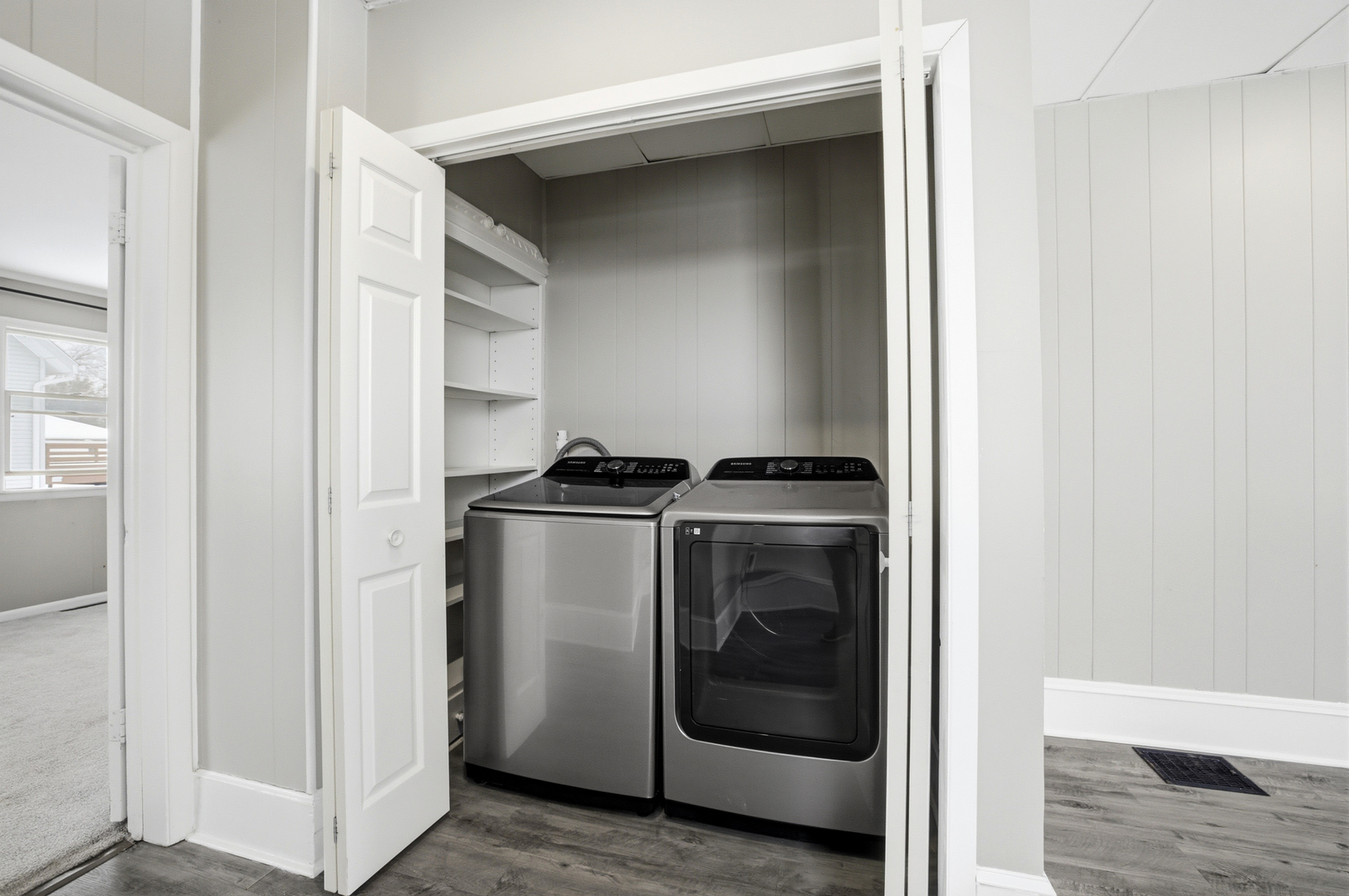 406 W Balsam Street, Forreston, IL 61030