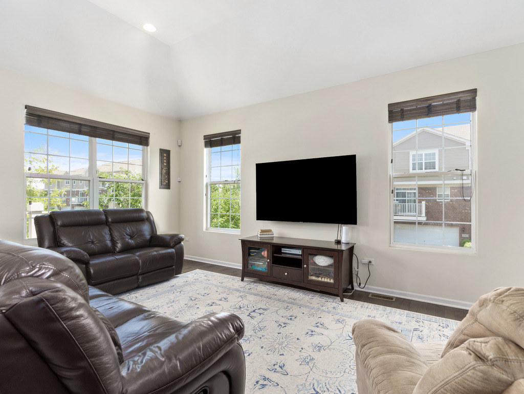 Naperville, IL 60540