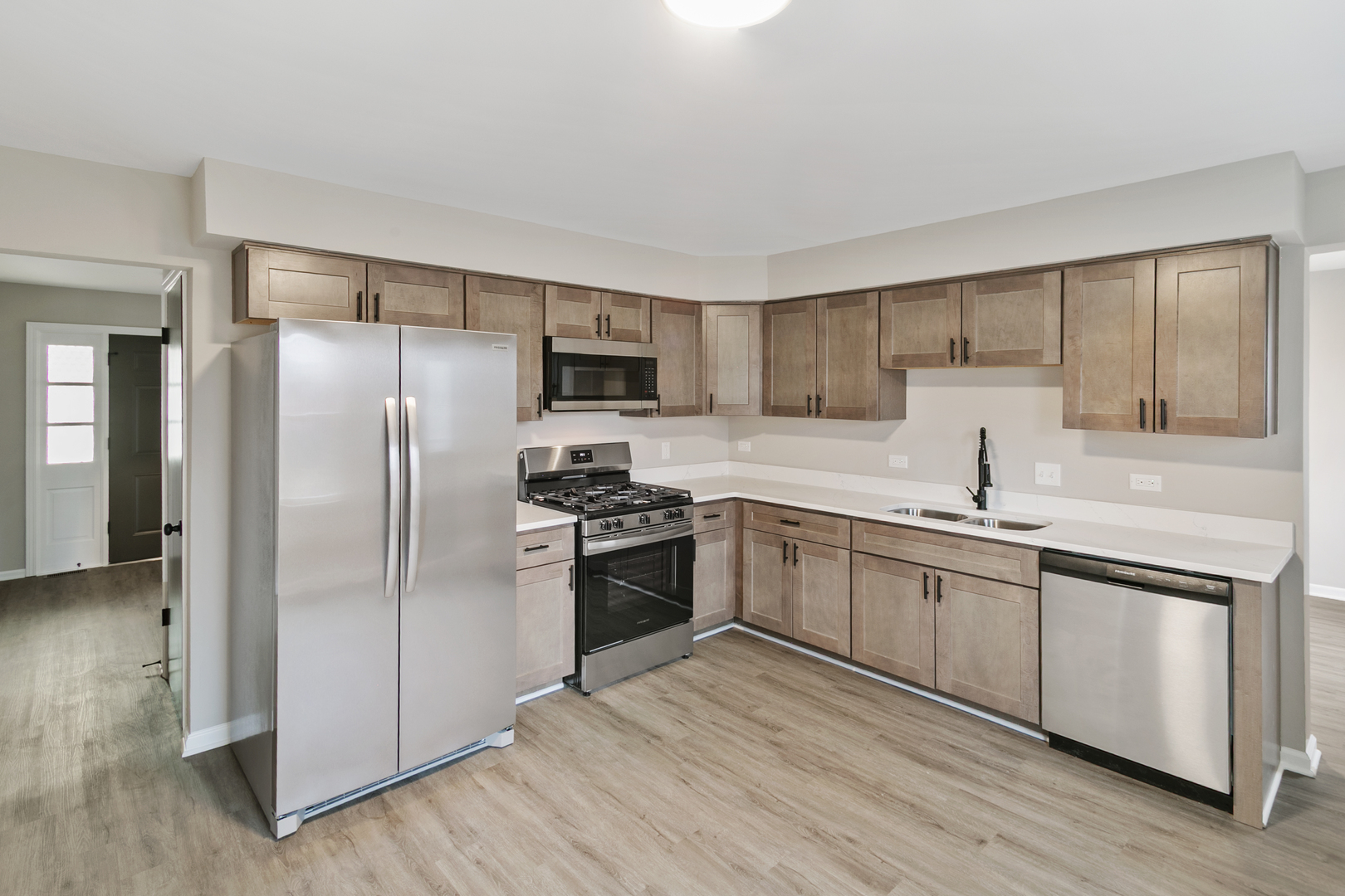 18135 Cherrywood Lane, Homewood, IL 60430