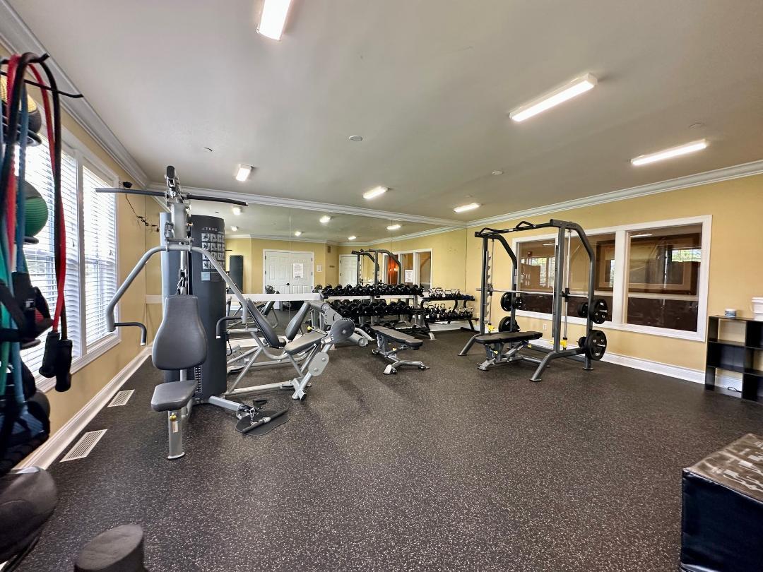 816 Colchester Drive, Oswego, IL 60543