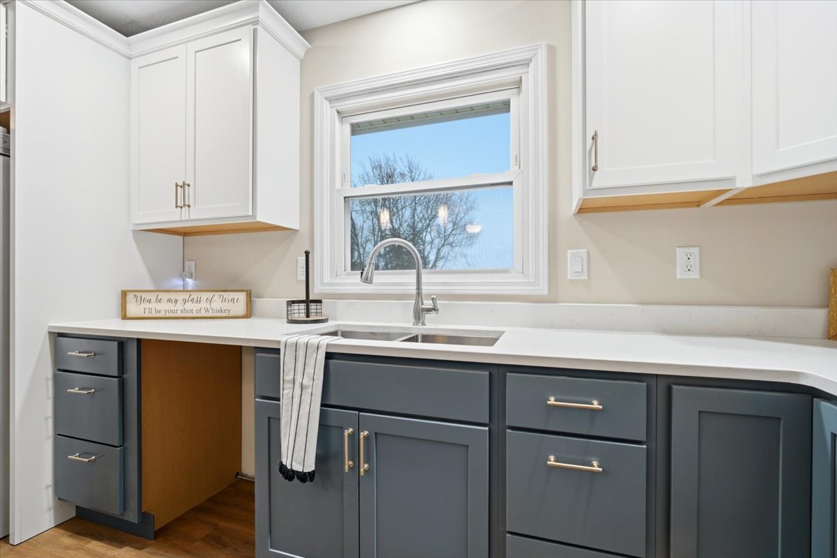 15795 E 2550 North Road, Hudson, IL 61748