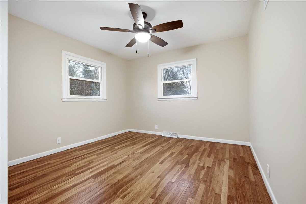 15795 E 2550 North Road, Hudson, IL 61748