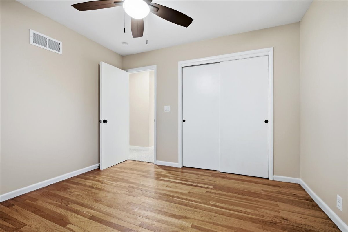 15795 E 2550 North Road, Hudson, IL 61748