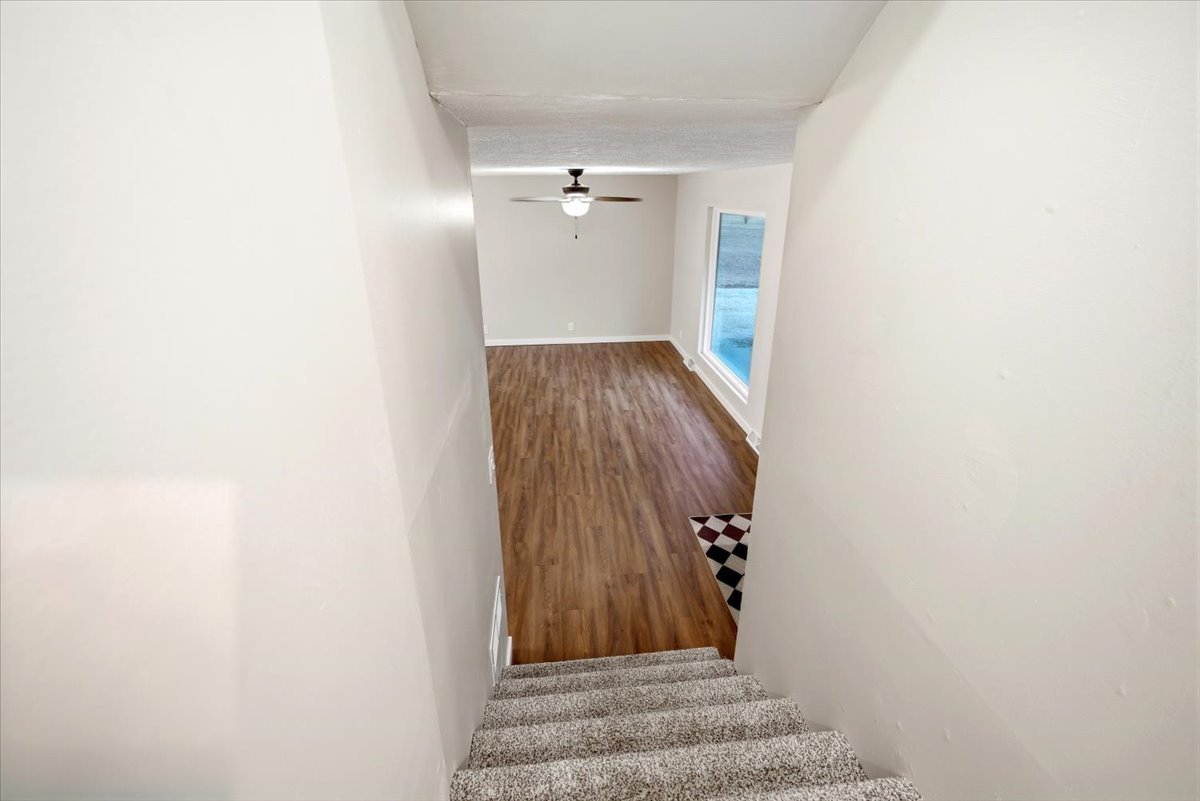 15795 E 2550 North Road, Hudson, IL 61748