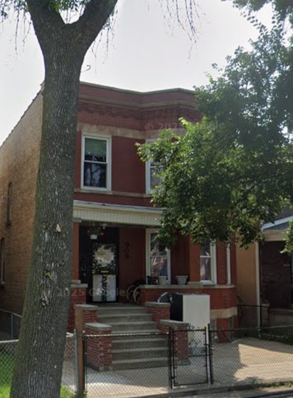 903 N Drake Avenue, Chicago, IL 60651