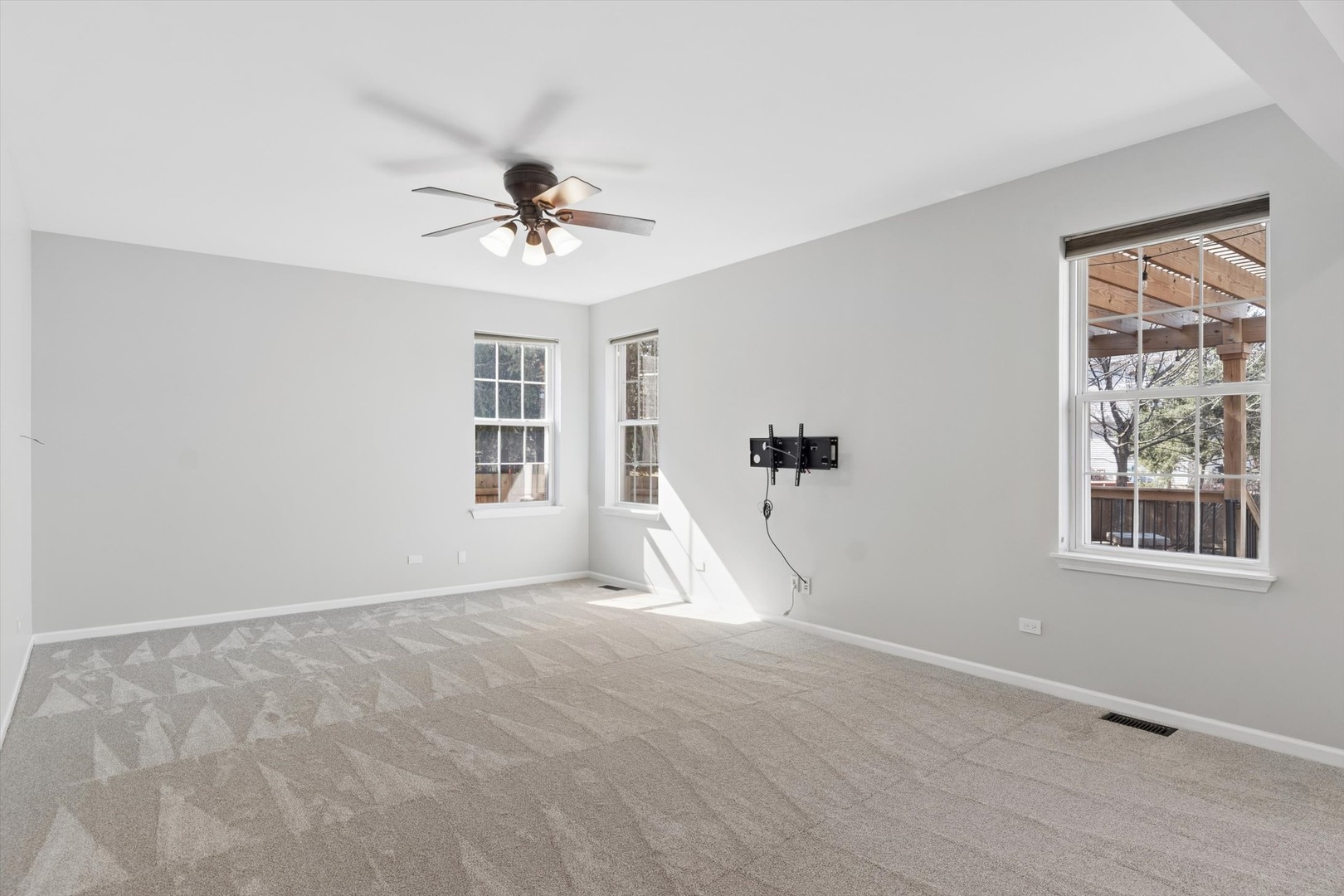 803 Lenox Avenue, Bolingbrook, IL 60490