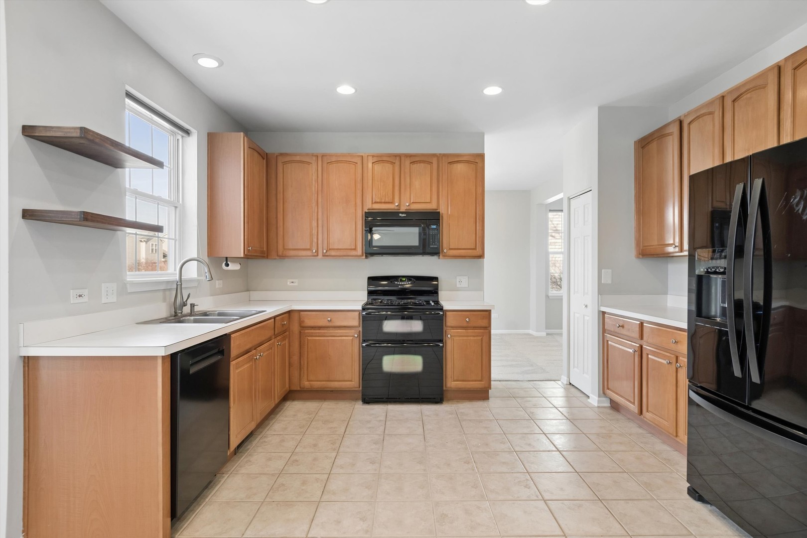 803 Lenox Avenue, Bolingbrook, IL 60490