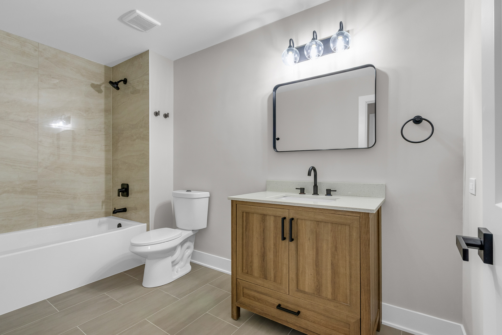 25653 S Bridle Path, Channahon, IL 60410