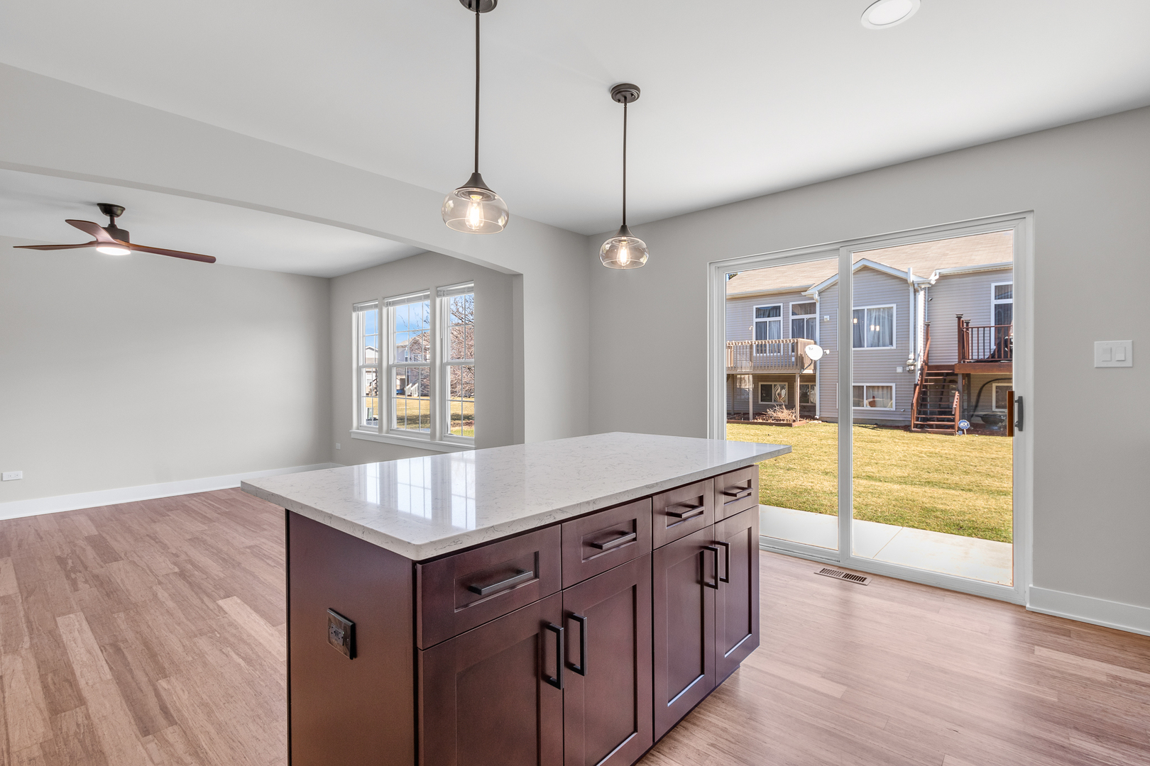 25653 S Bridle Path, Channahon, IL 60410