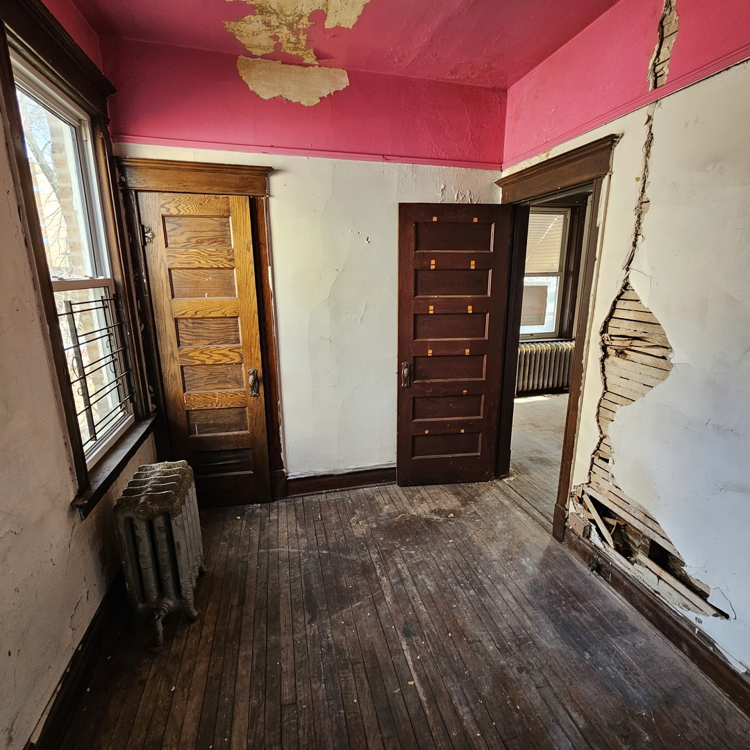 1932 S Ridgeway Avenue, Chicago, IL 60623