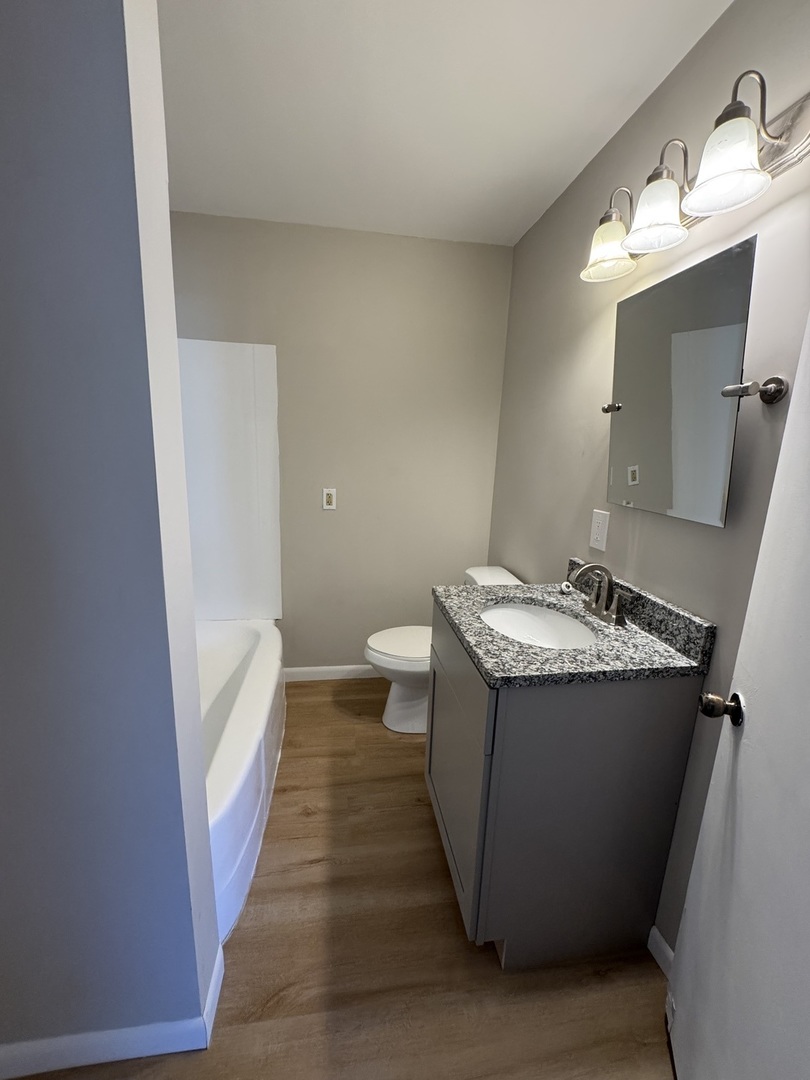 1616 Glenwood Avenue, Joliet, IL 60435