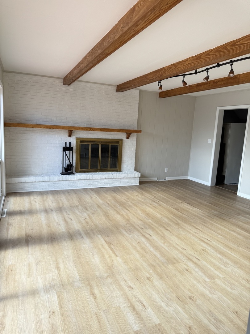 1616 Glenwood Avenue, Joliet, IL 60435