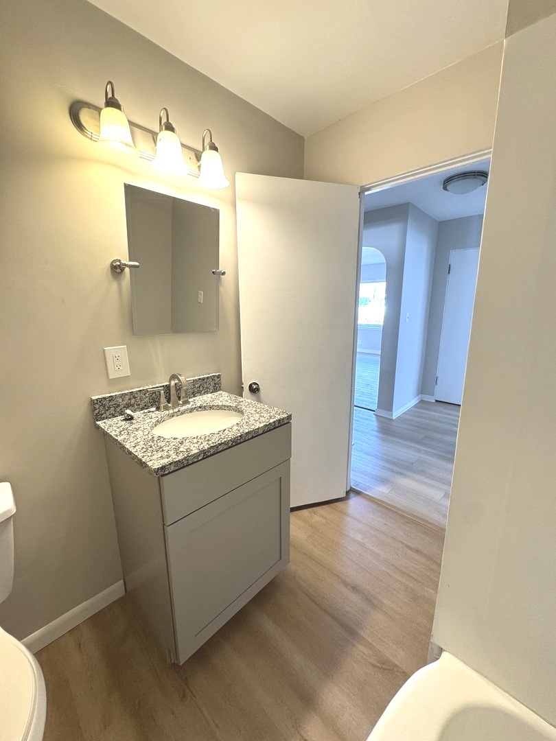 1616 Glenwood Avenue, Joliet, IL 60435