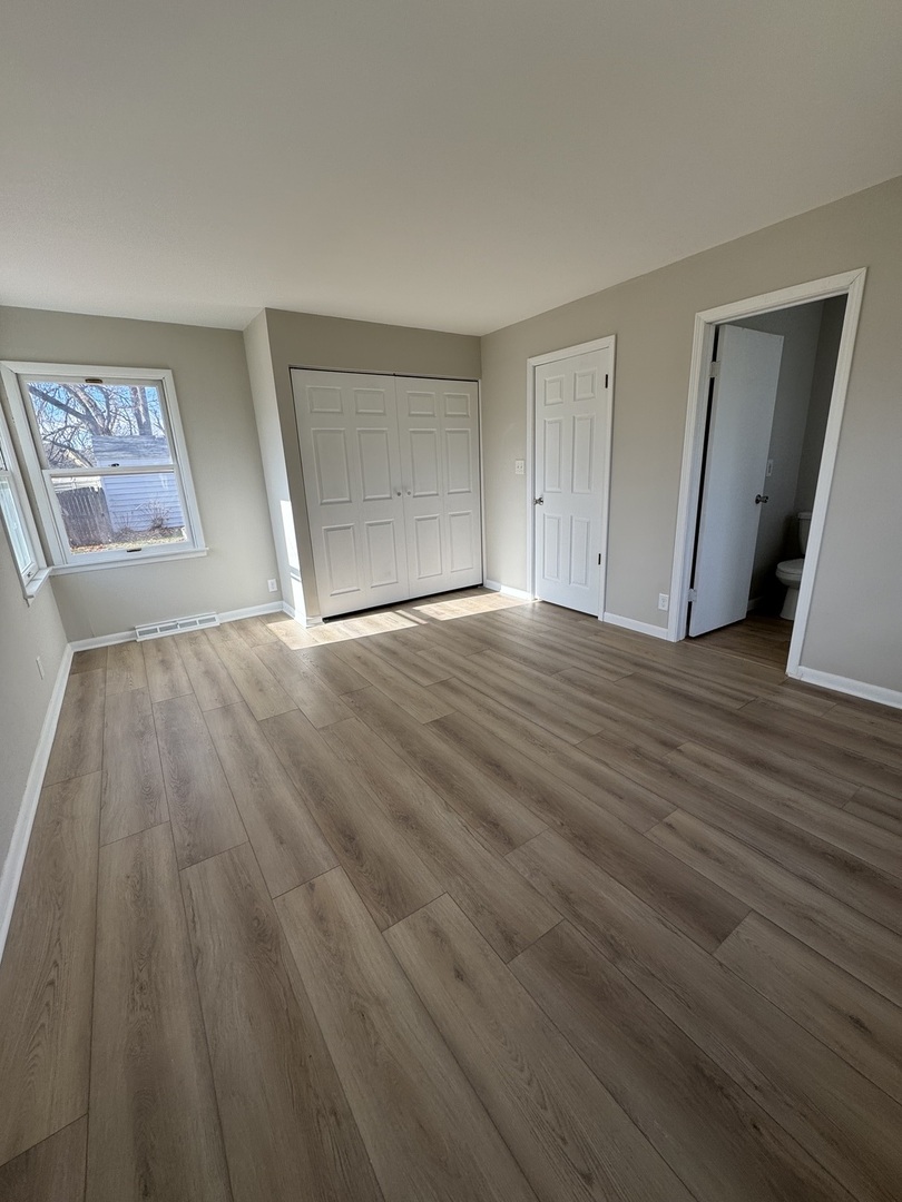 1616 Glenwood Avenue, Joliet, IL 60435