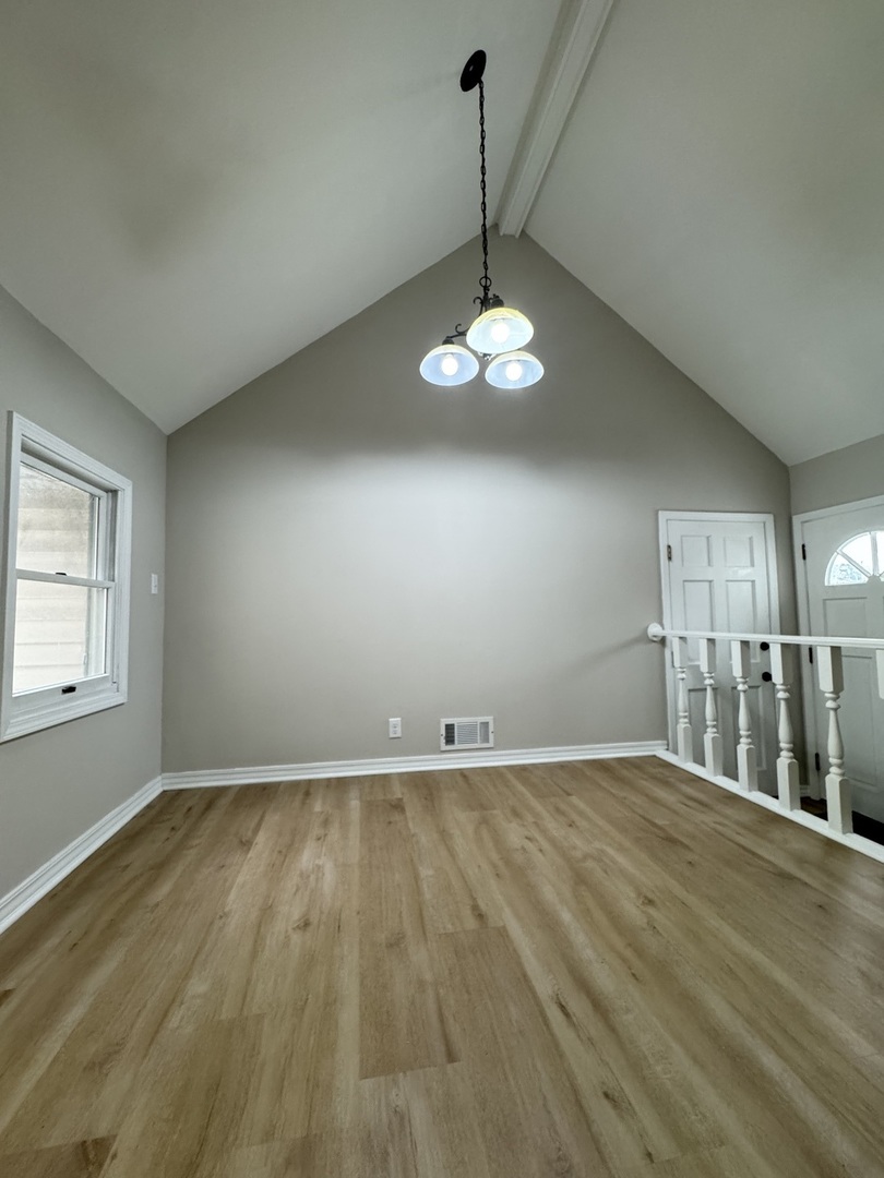 1616 Glenwood Avenue, Joliet, IL 60435