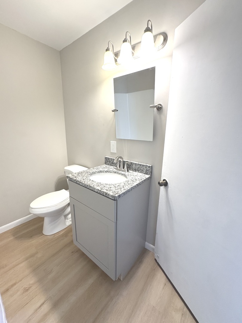 1616 Glenwood Avenue, Joliet, IL 60435