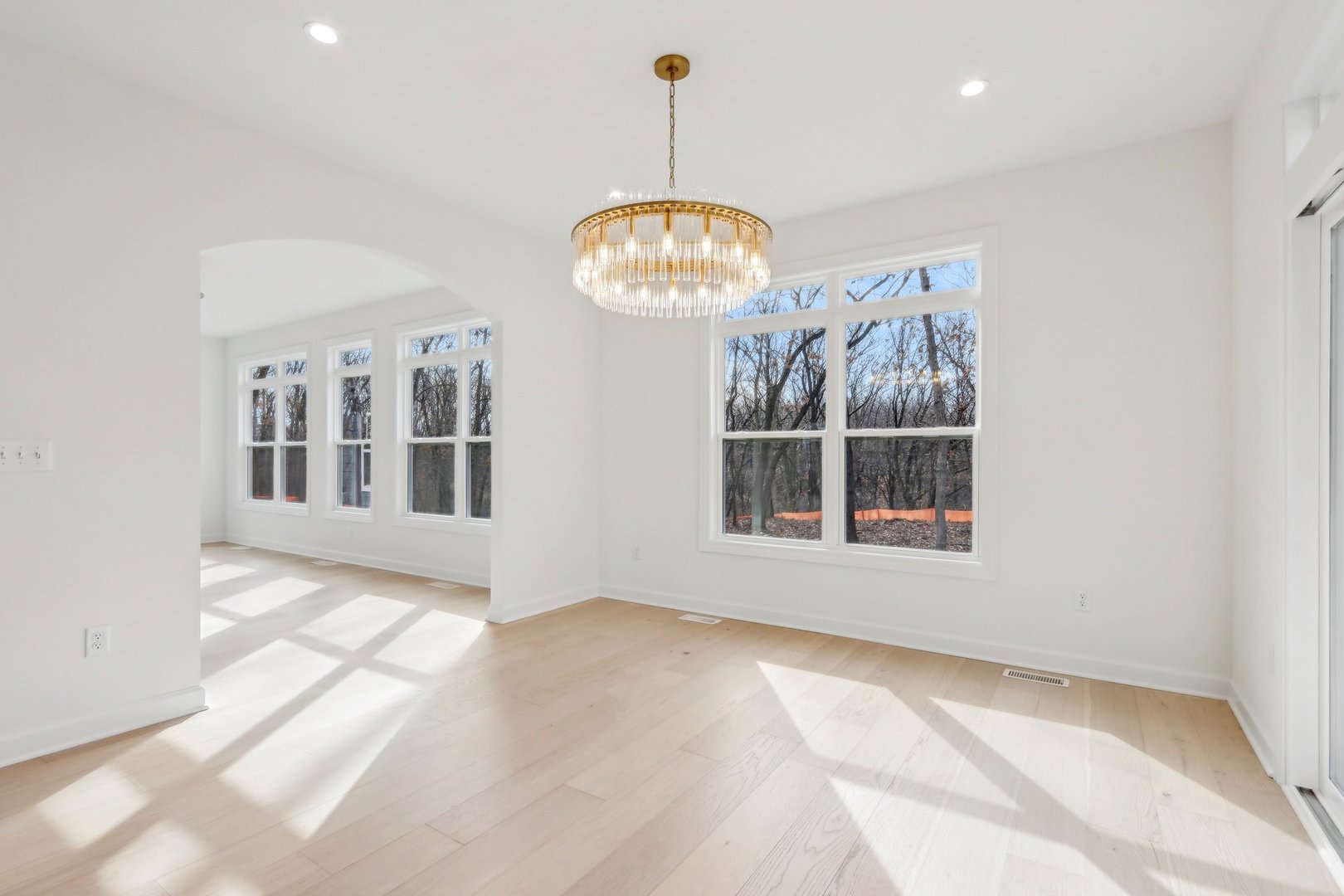 39W909 N Hathaway Lane, Geneva, IL 60134