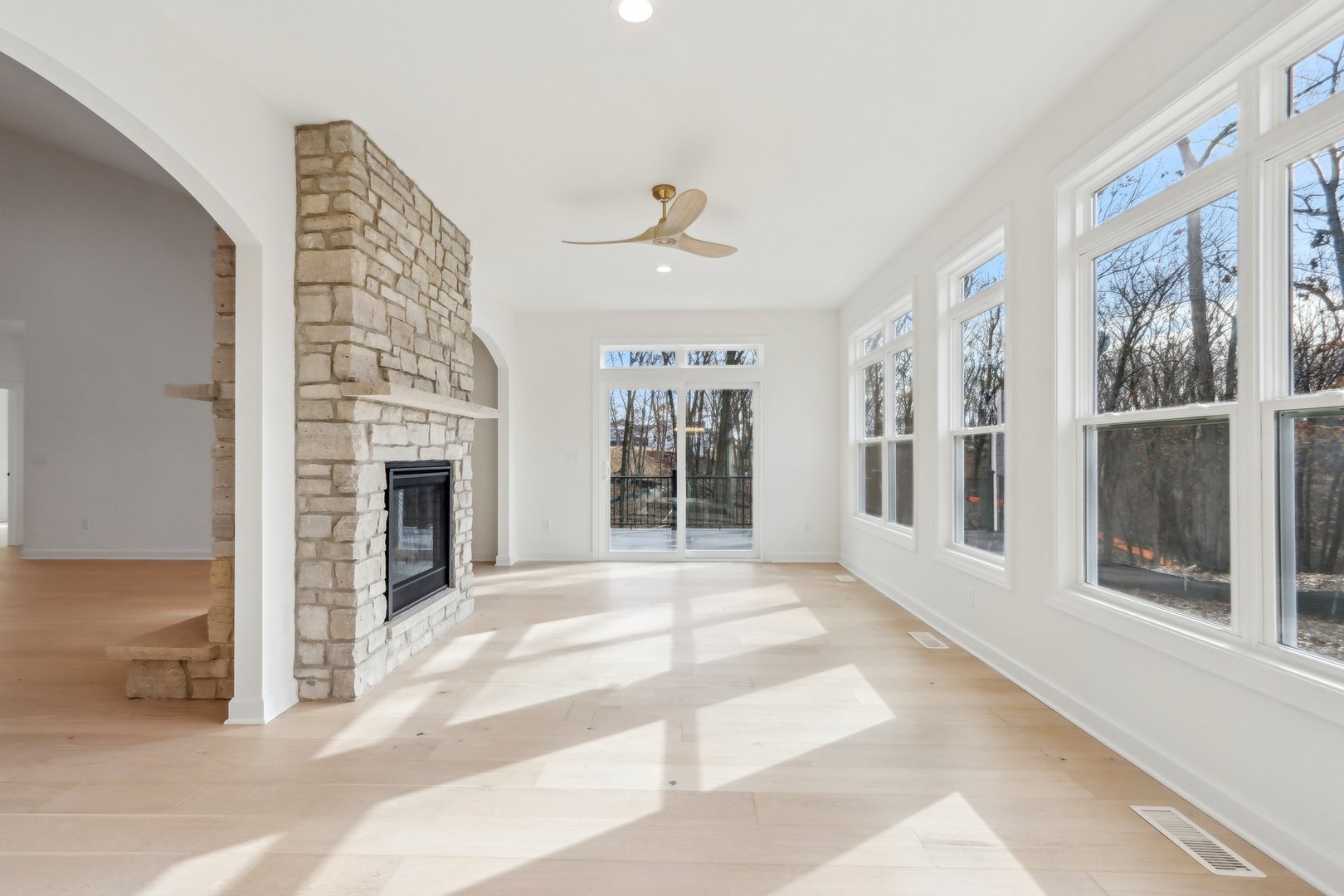 39W909 N Hathaway Lane, Geneva, IL 60134