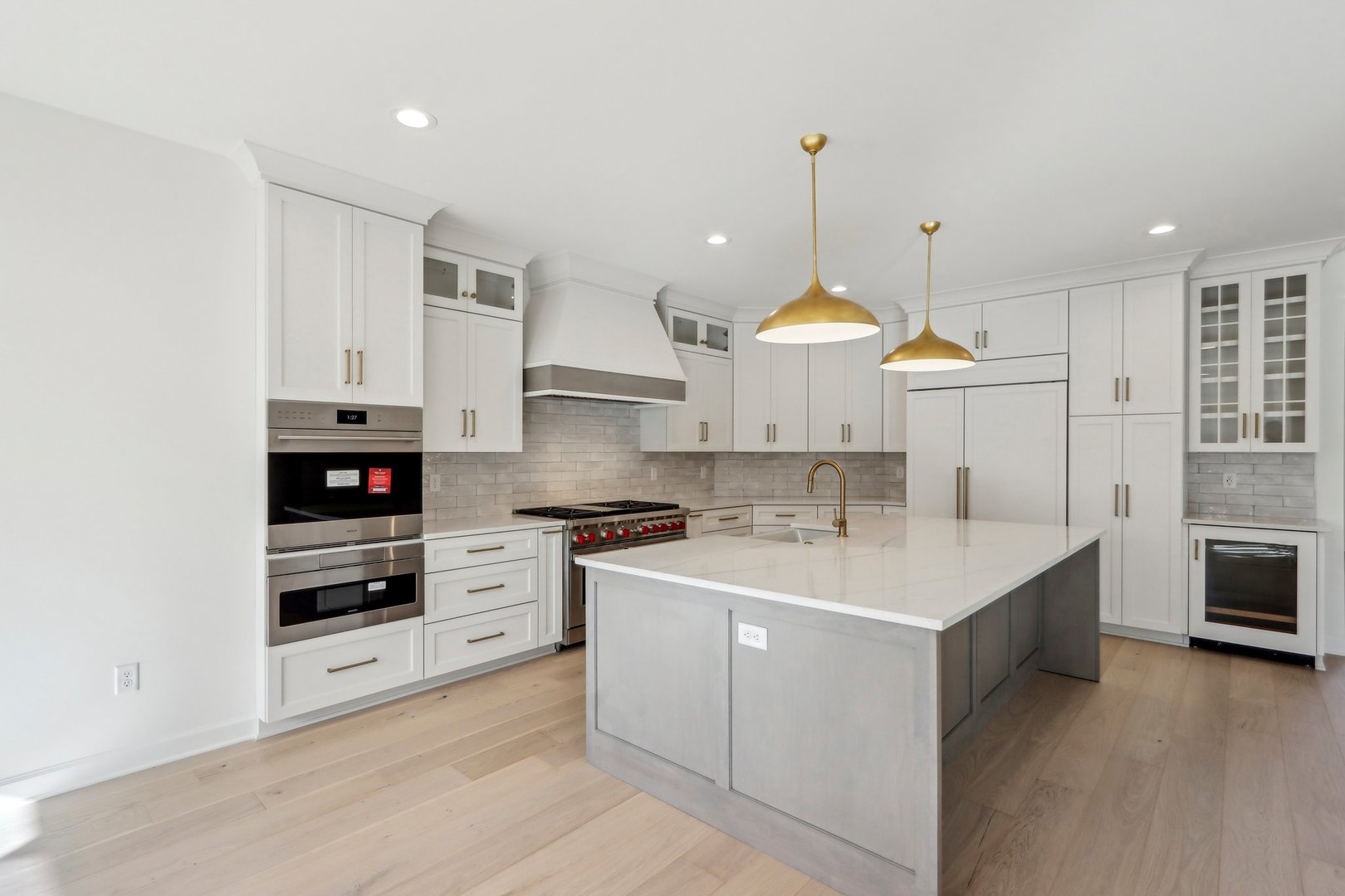 39W909 N Hathaway Lane, Geneva, IL 60134