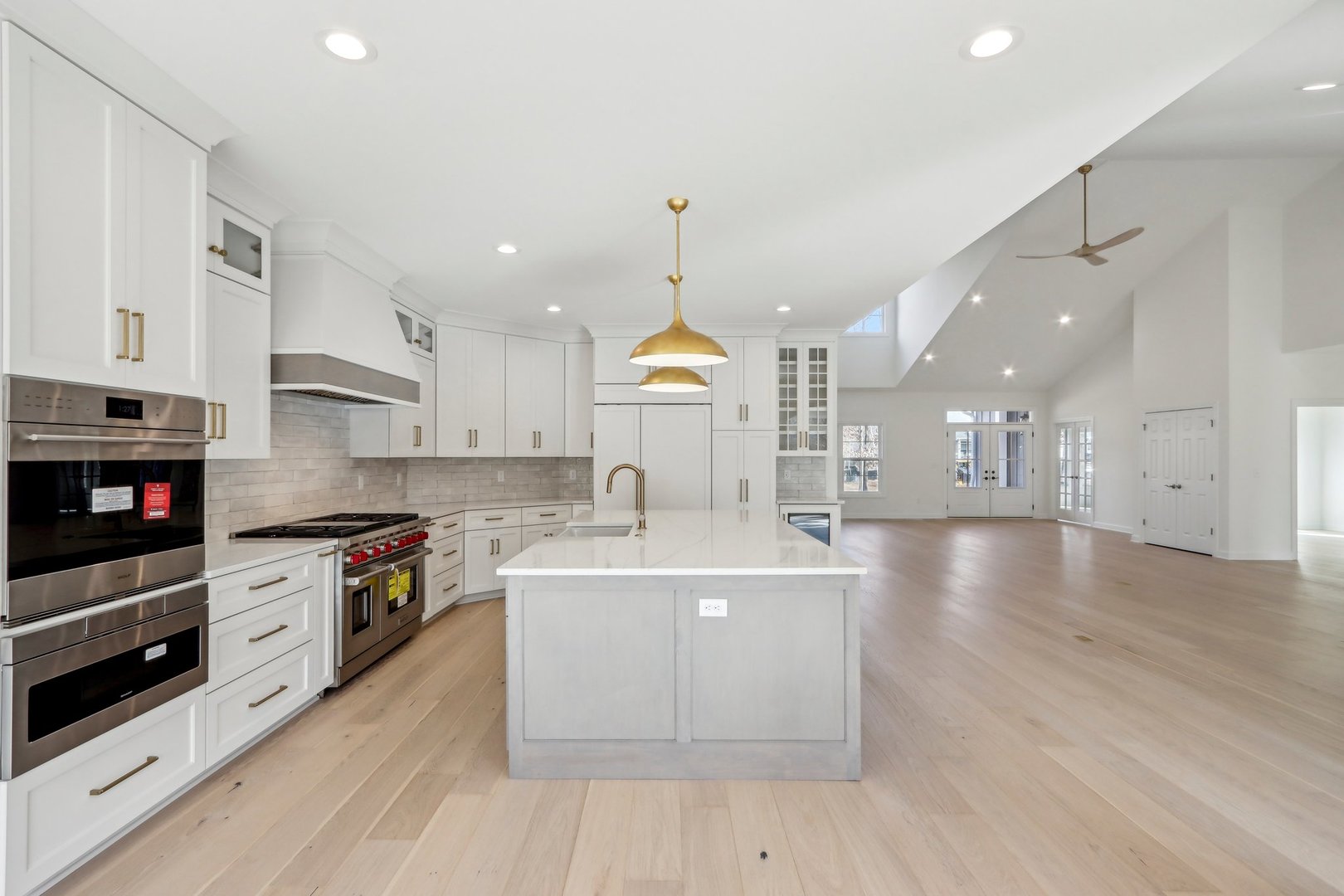 39W909 N Hathaway Lane, Geneva, IL 60134